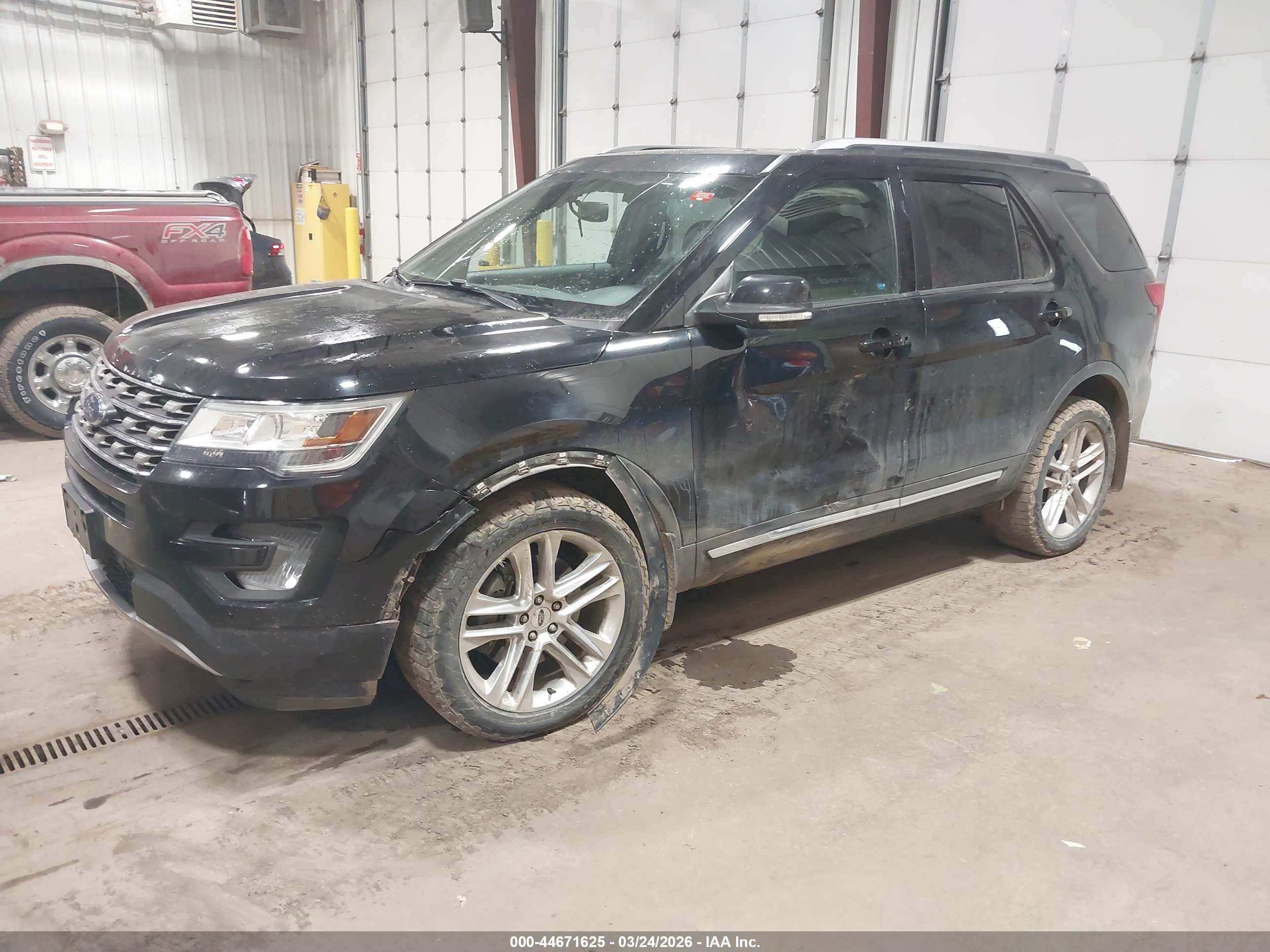 FORD EXPLORER image 2