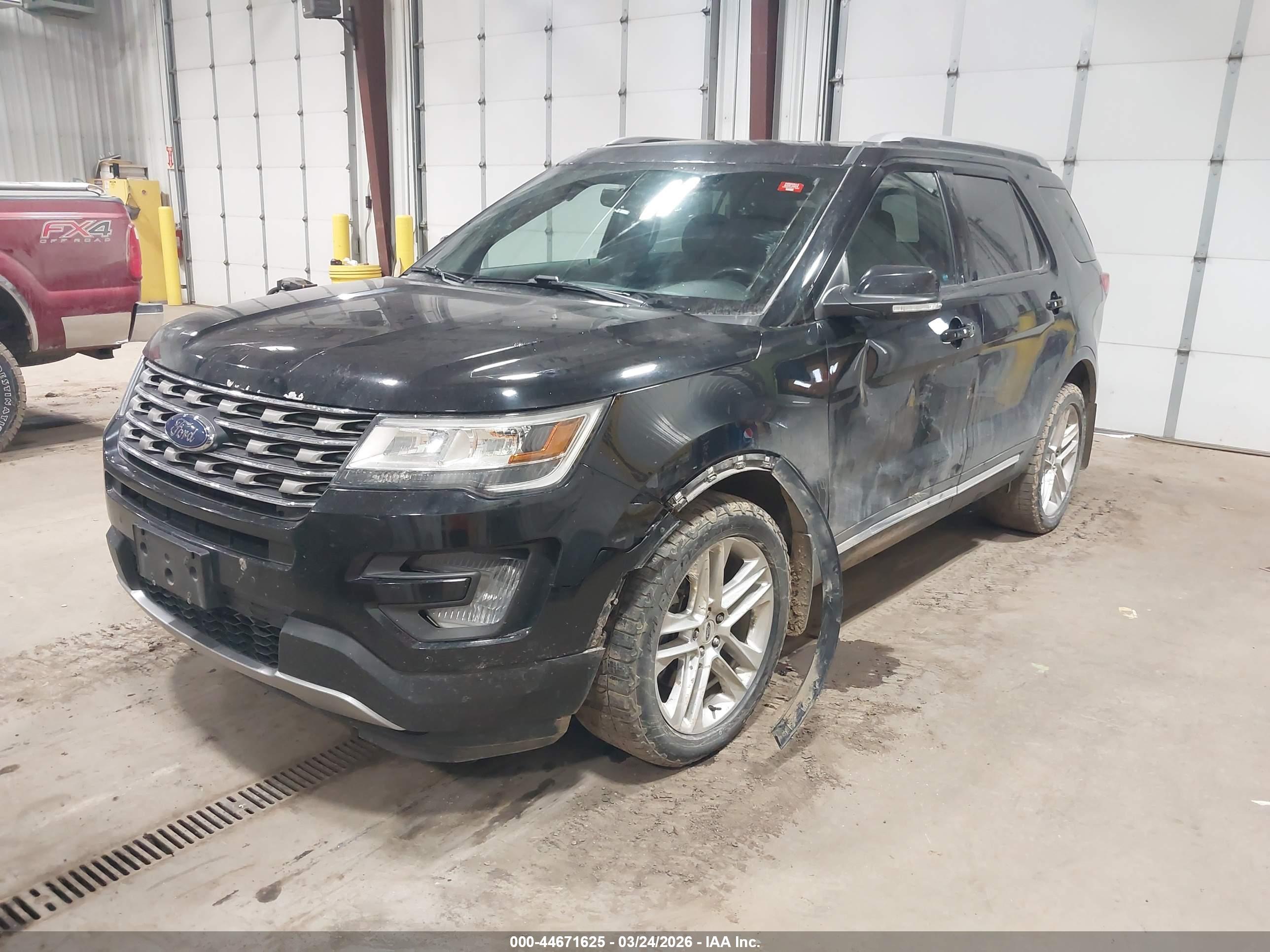 FORD EXPLORER image 6