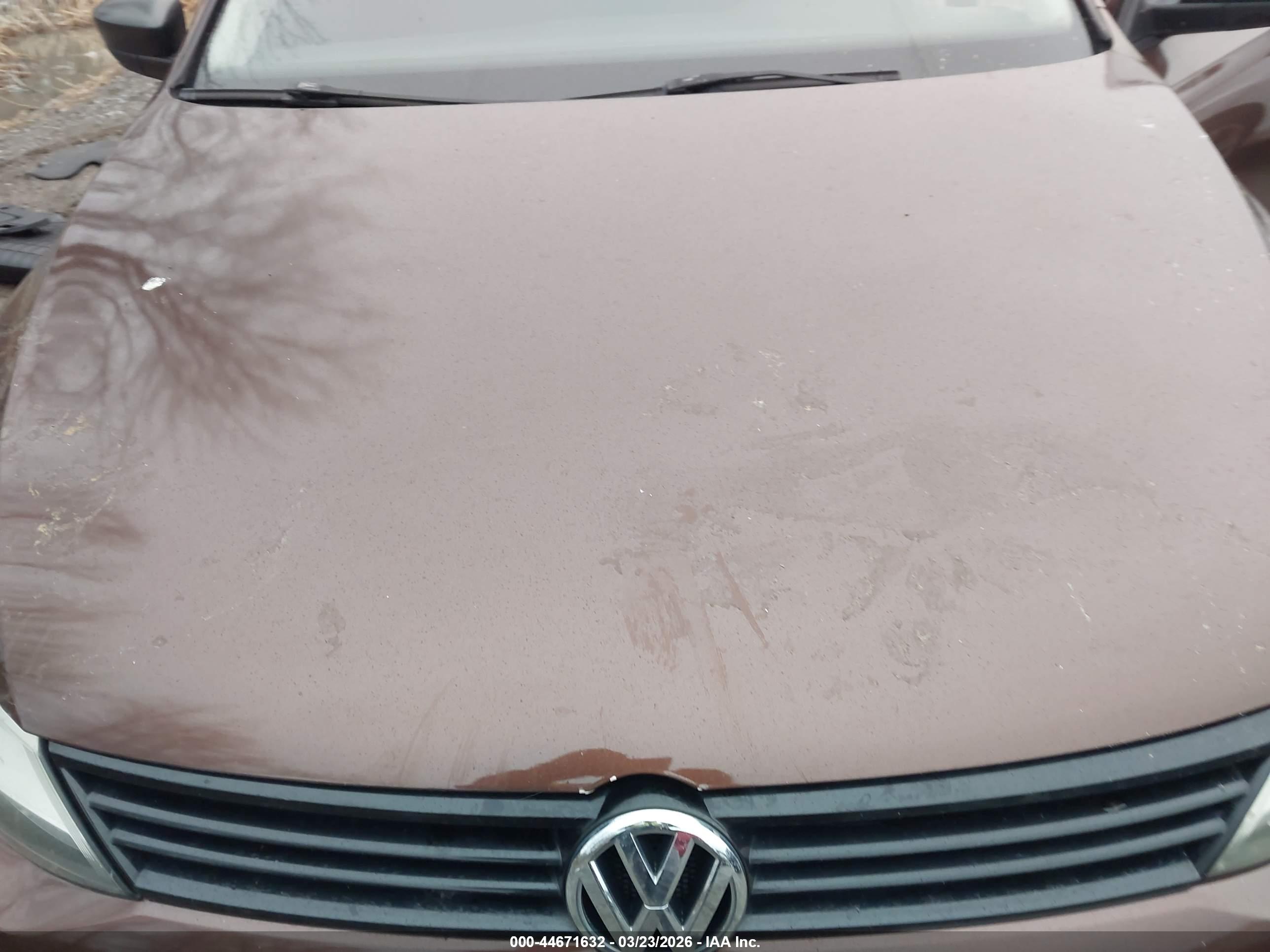 VOLKSWAGEN JETTA image 10