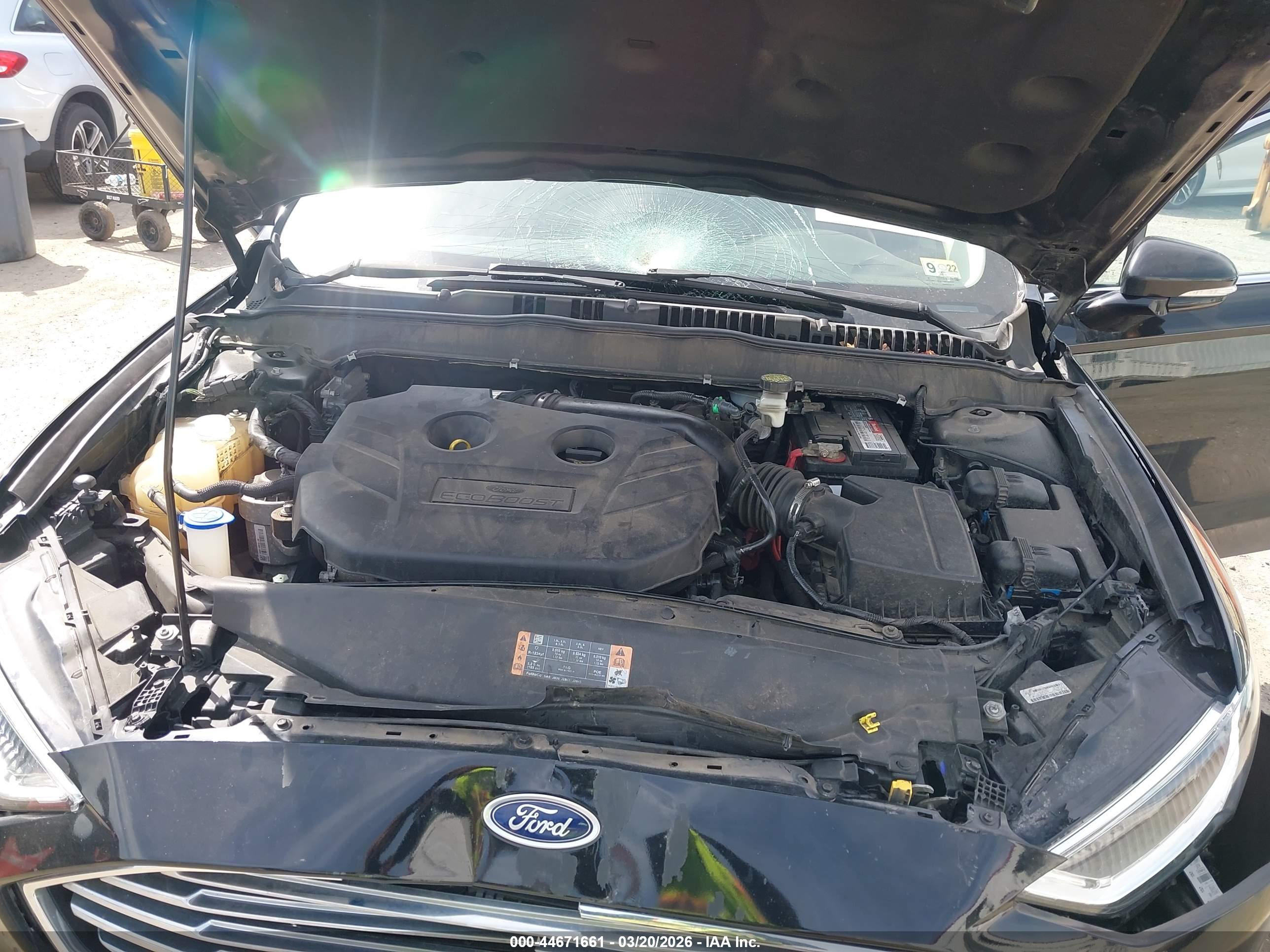 FORD FUSION image 10