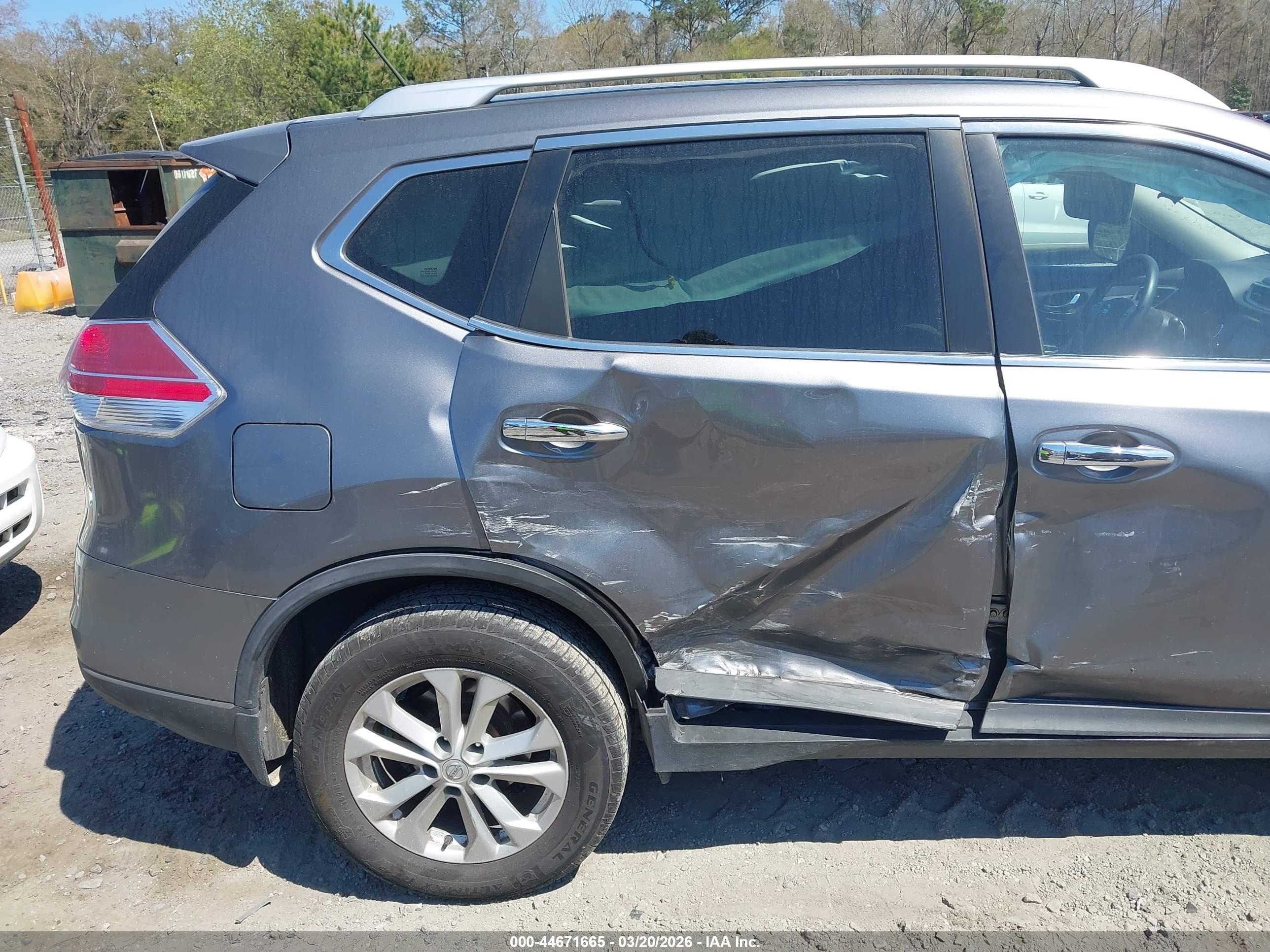 NISSAN ROGUE image 6