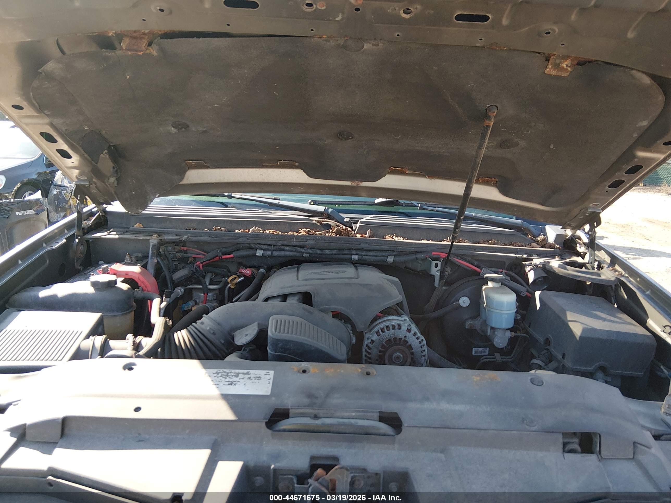 CHEVROLET TAHOE image 10