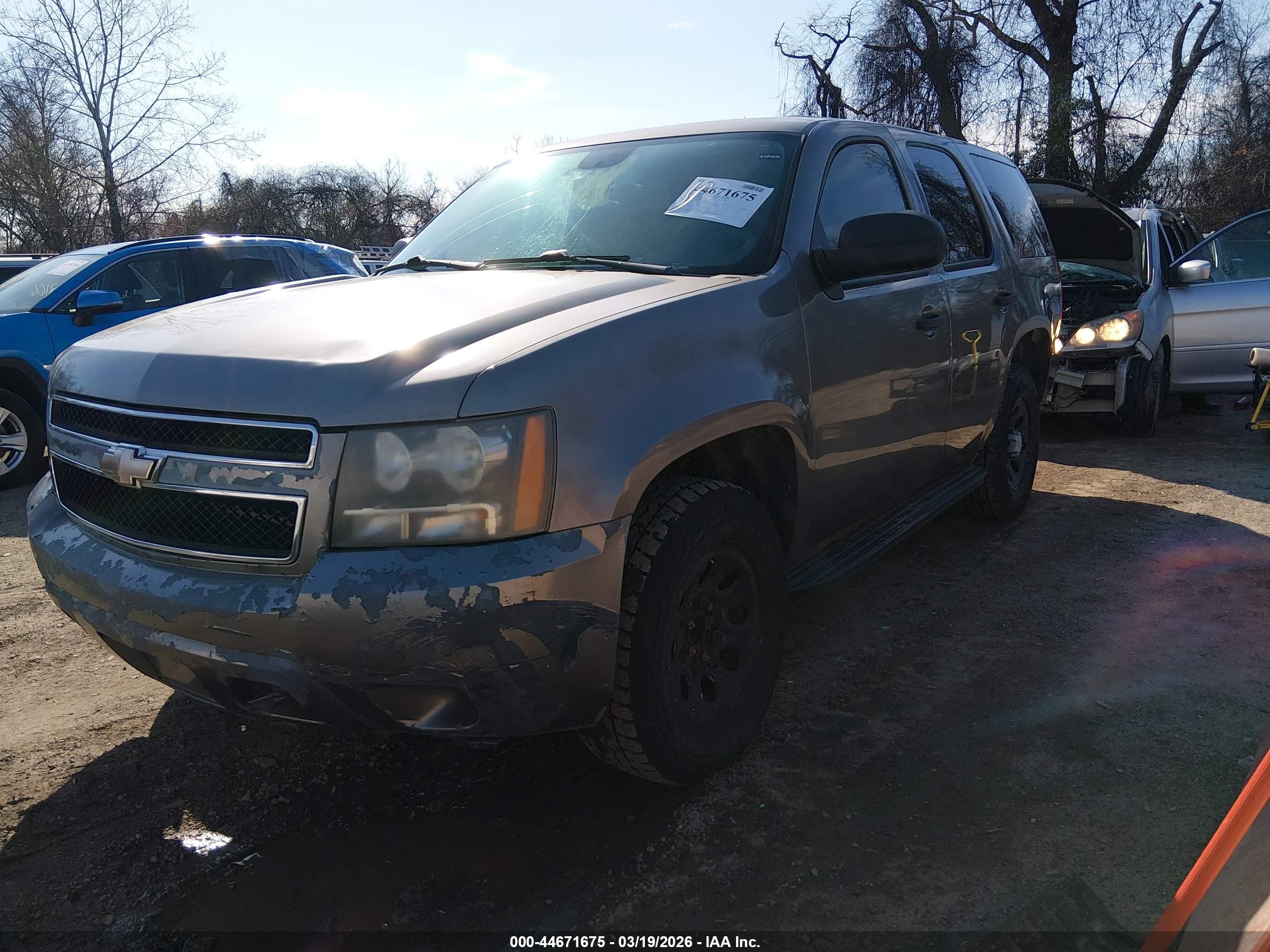 CHEVROLET TAHOE image 2