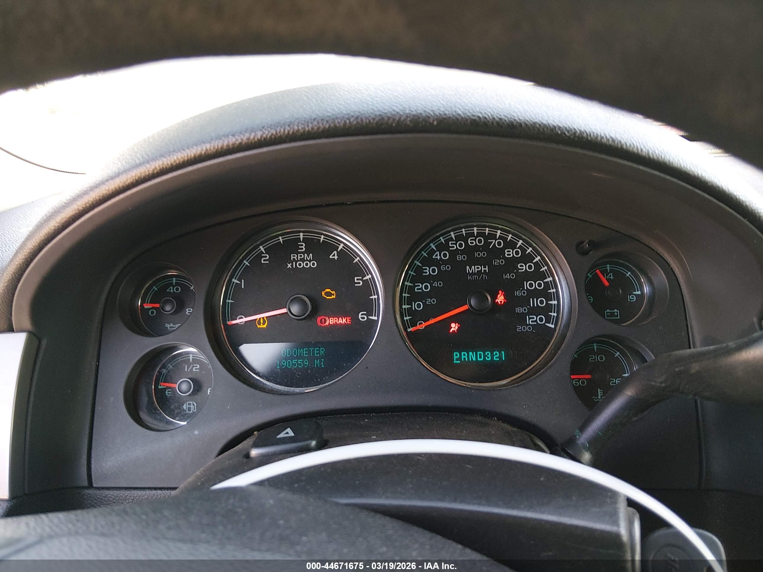 CHEVROLET TAHOE image 7