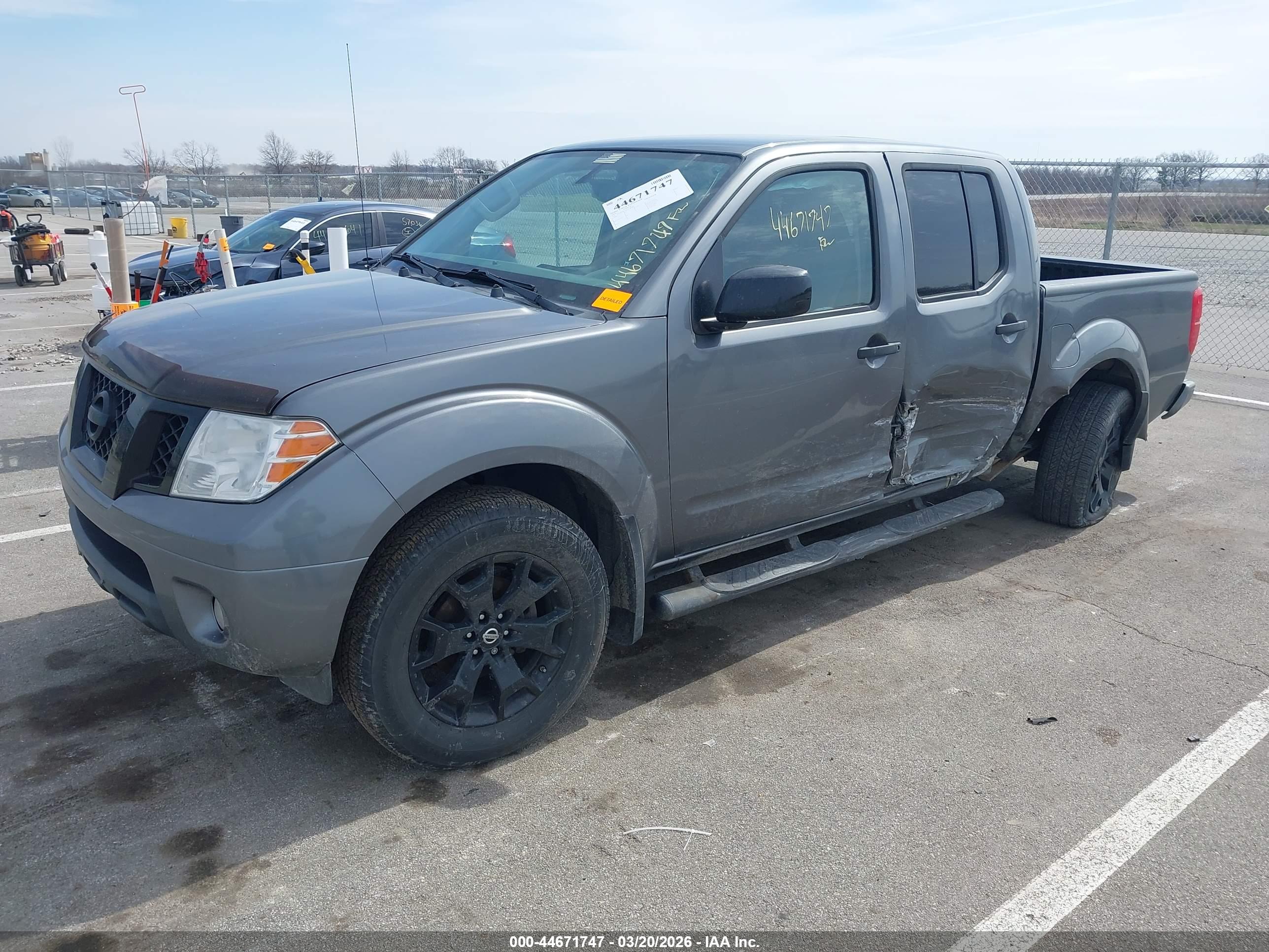 NISSAN FRONTIER image 2