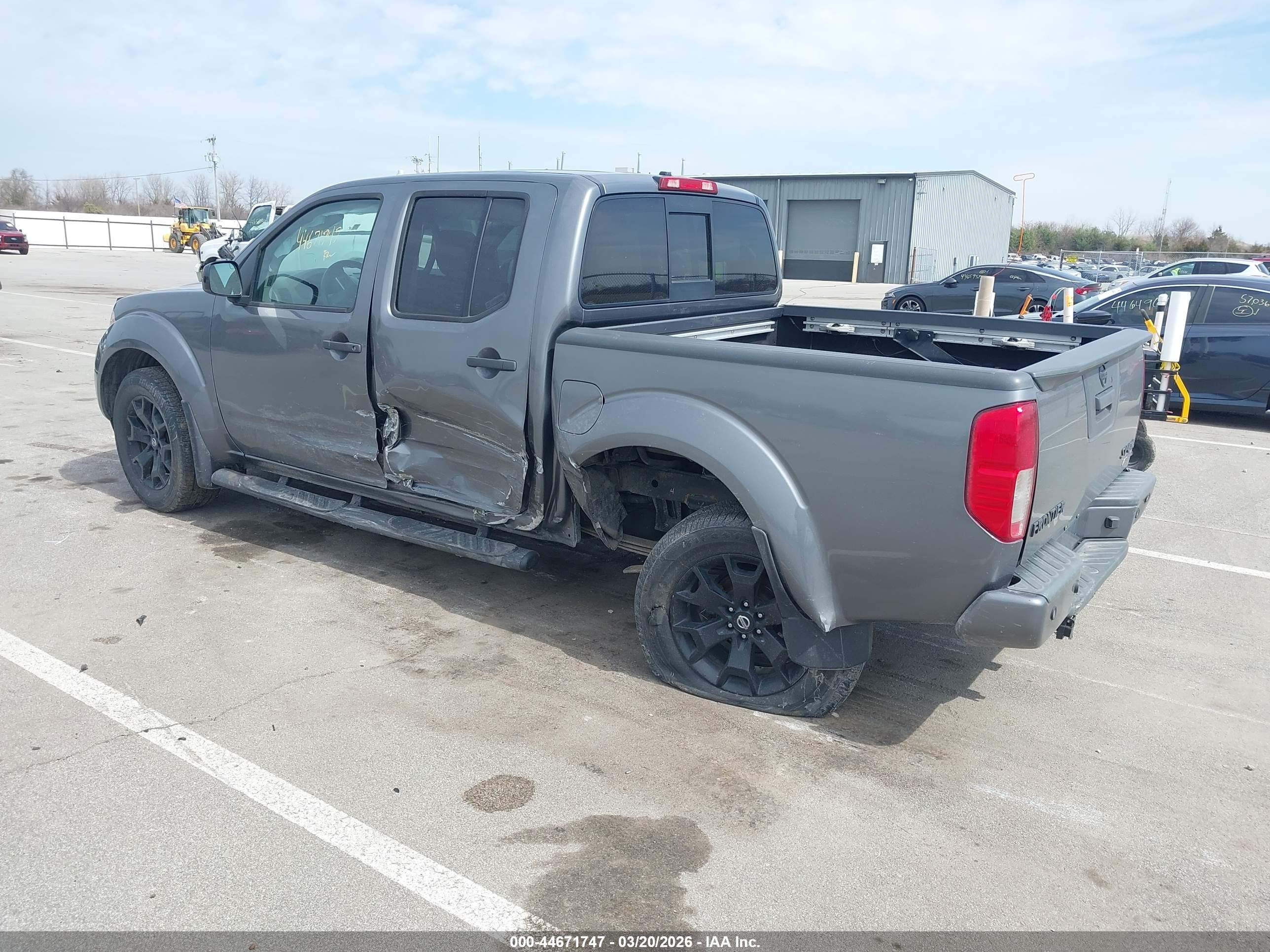 NISSAN FRONTIER image 3