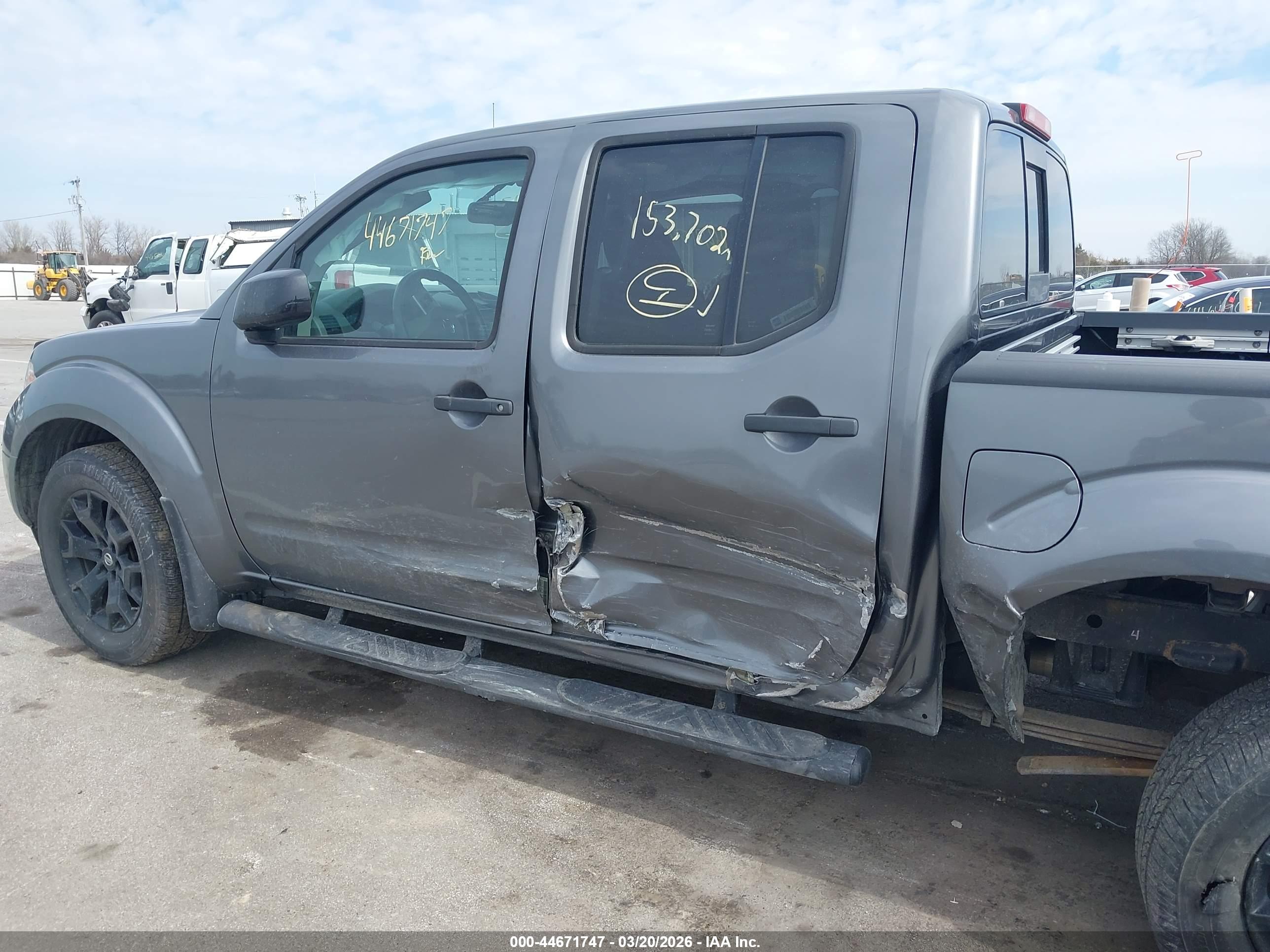NISSAN FRONTIER image 6