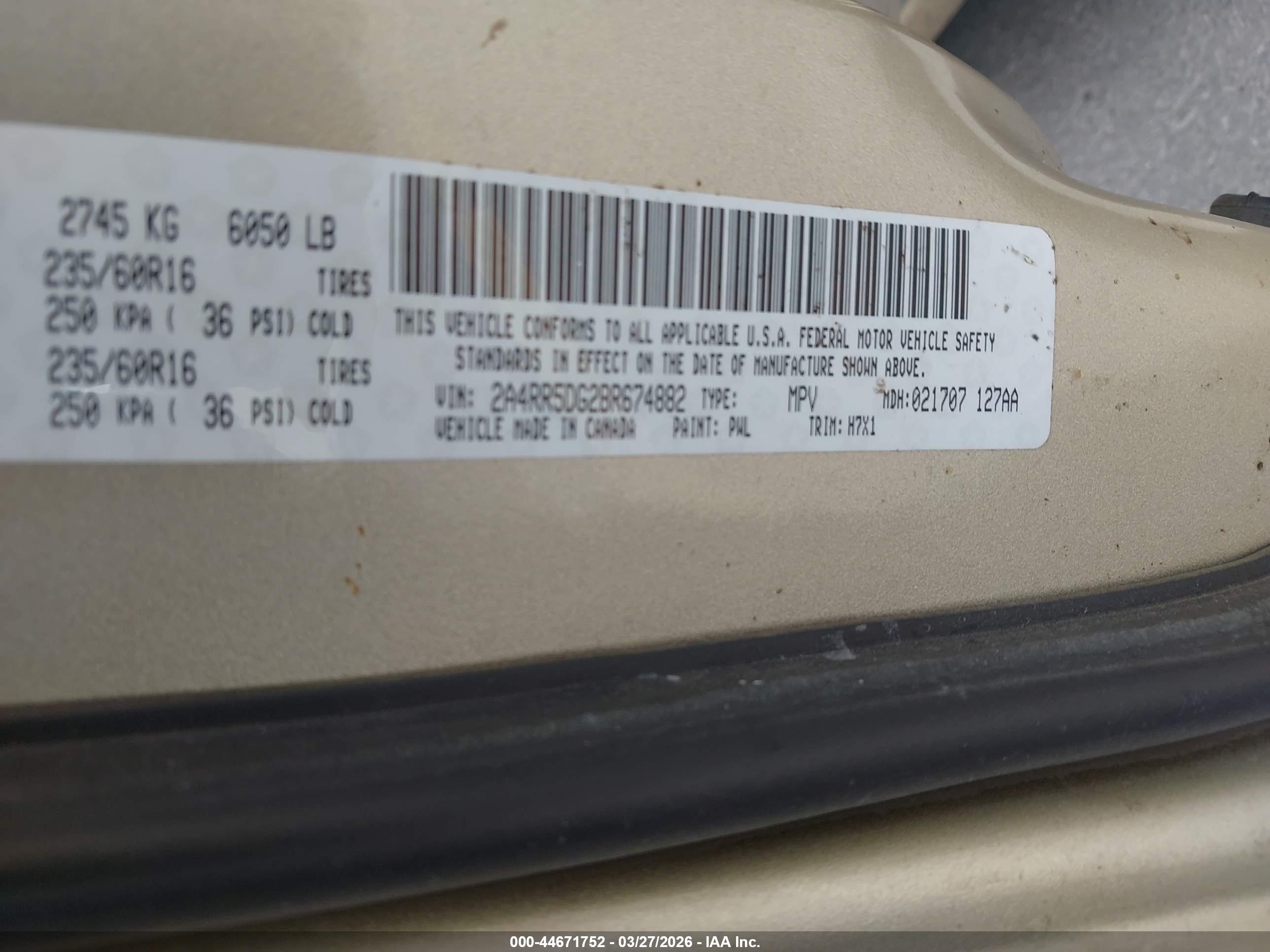 CHRYSLER TOWN image 9