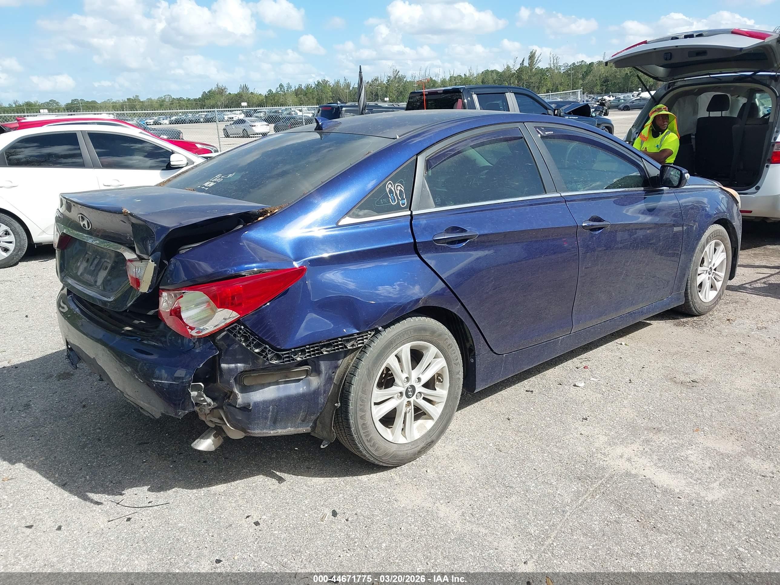 HYUNDAI SONATA image 4