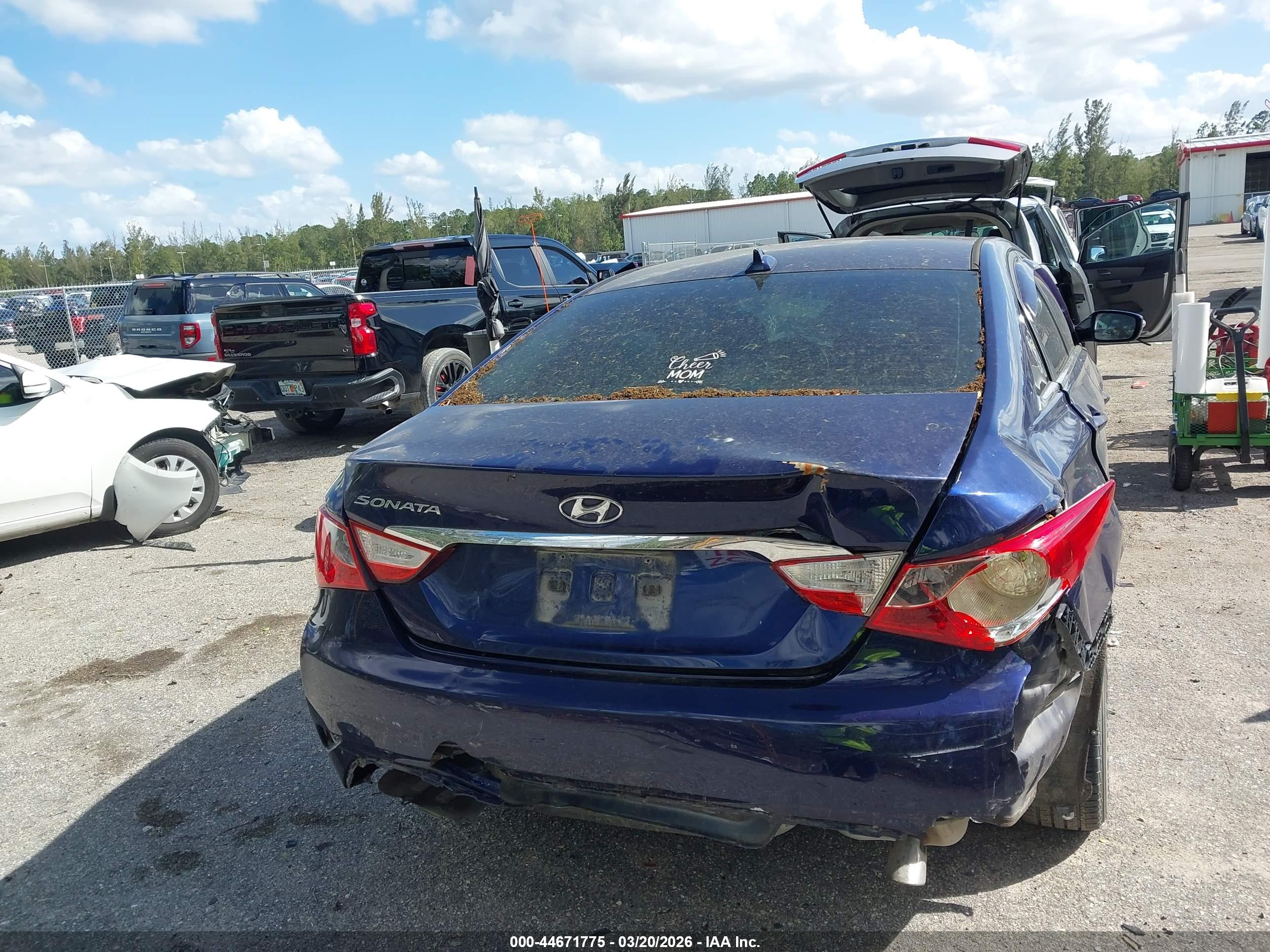 HYUNDAI SONATA image 6