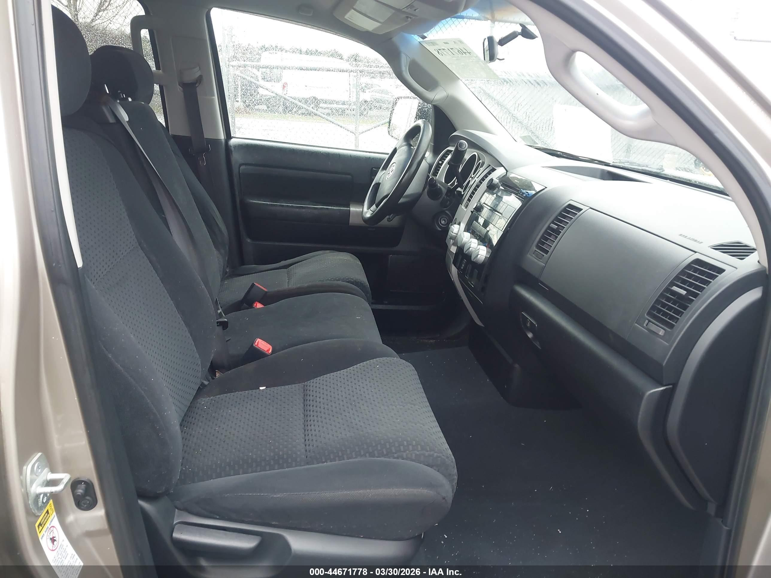 TOYOTA TUNDRA image 5
