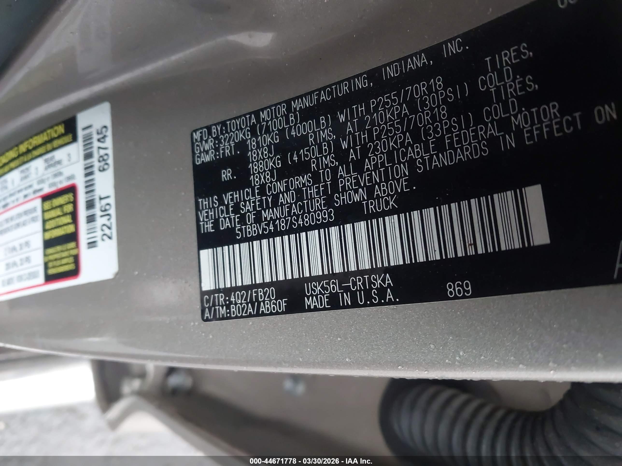 TOYOTA TUNDRA image 9