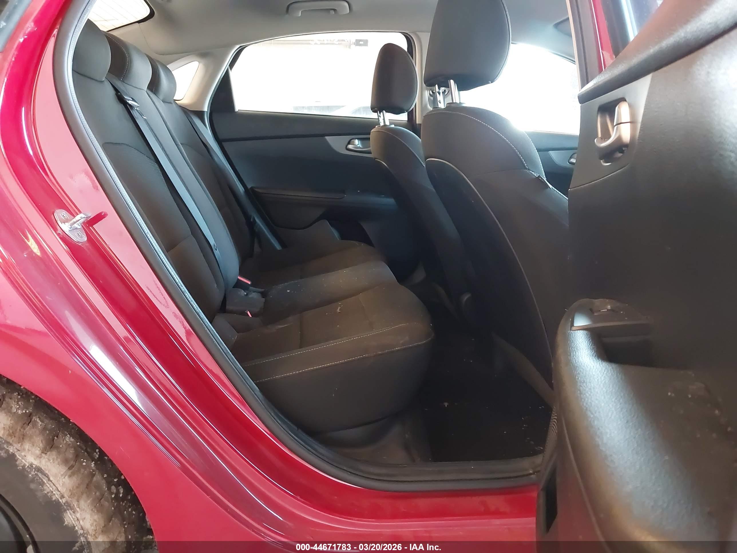 KIA FORTE image 8