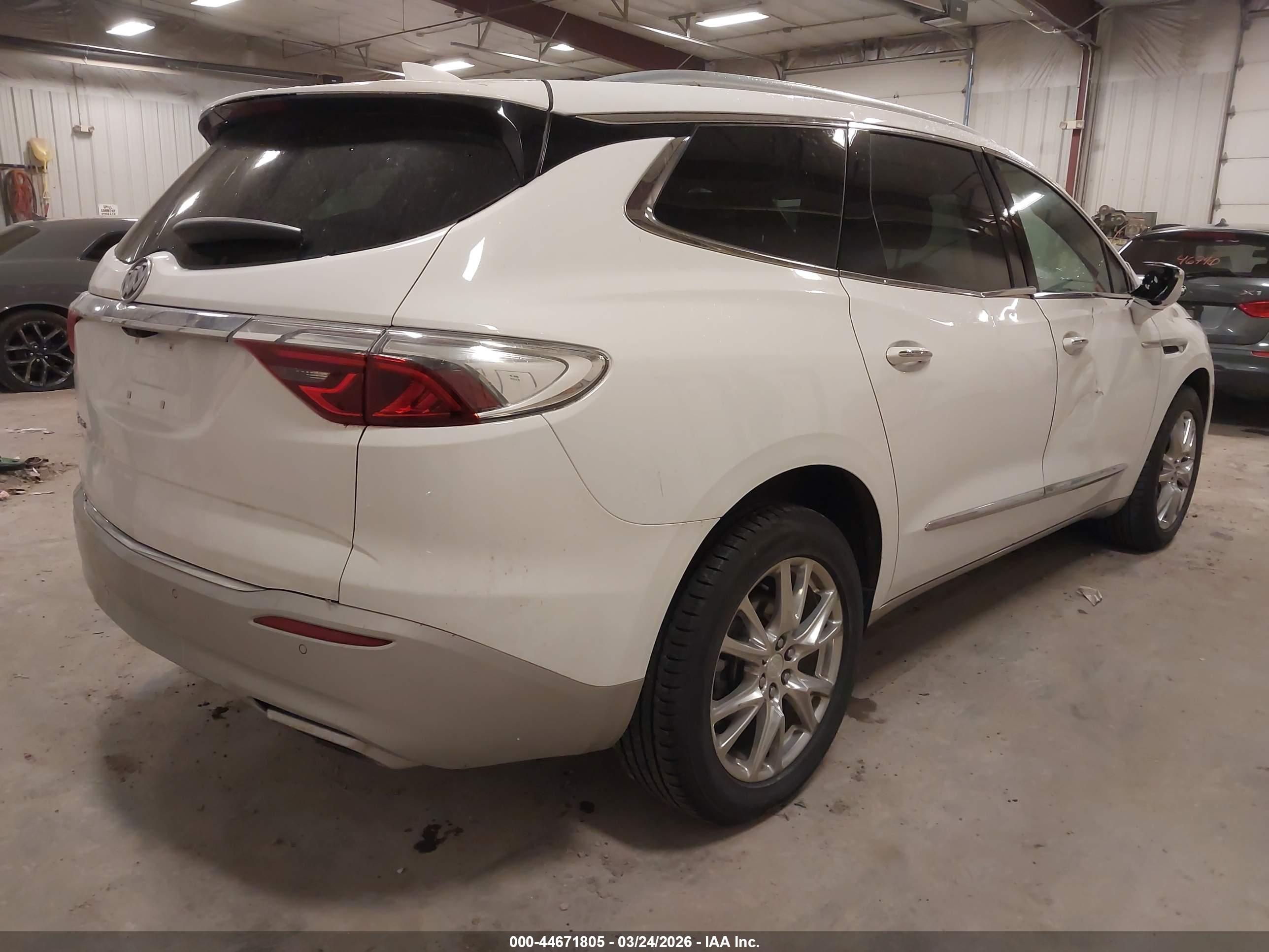 BUICK ENCLAVE image 4