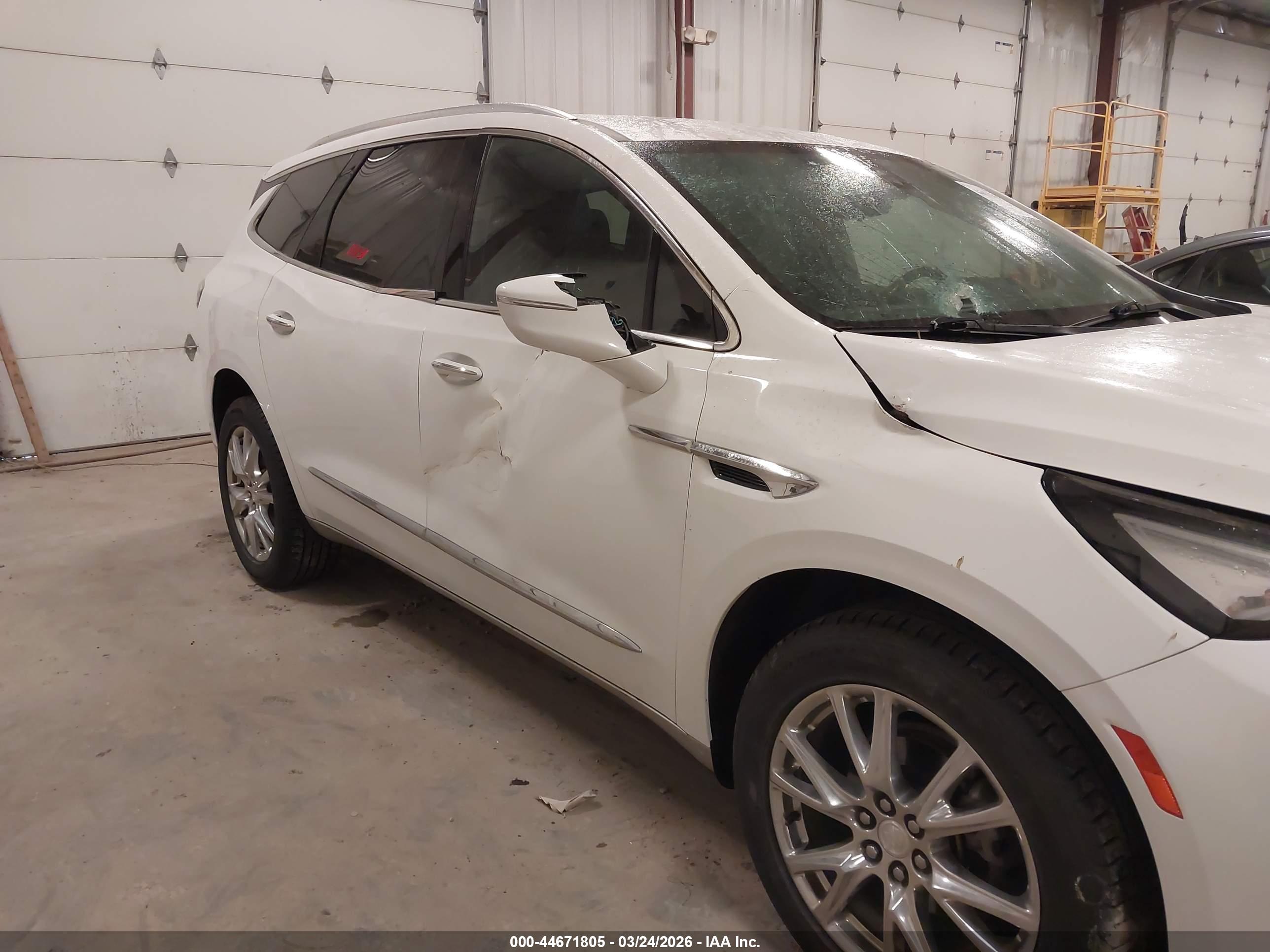 BUICK ENCLAVE image 6