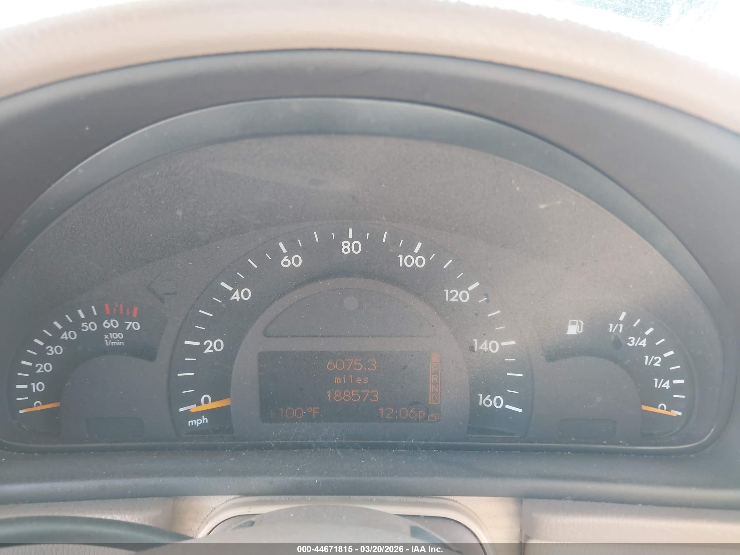 MERCEDES-BENZ C image 7