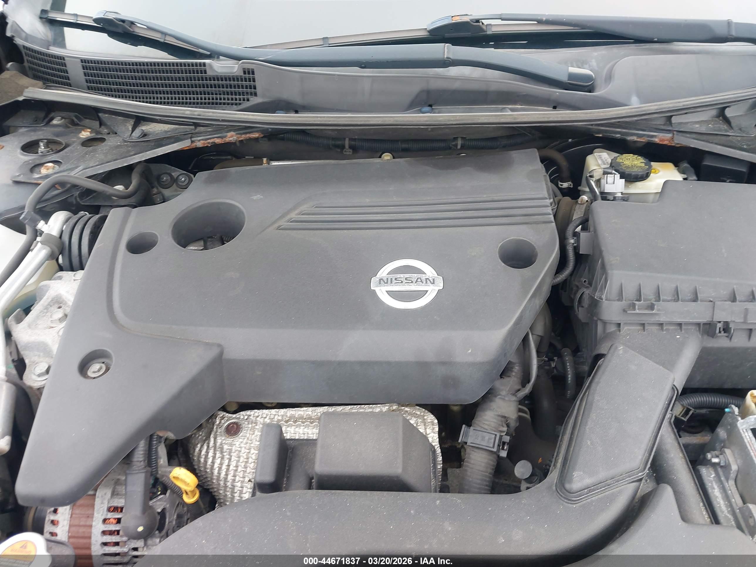 NISSAN ALTIMA image 10