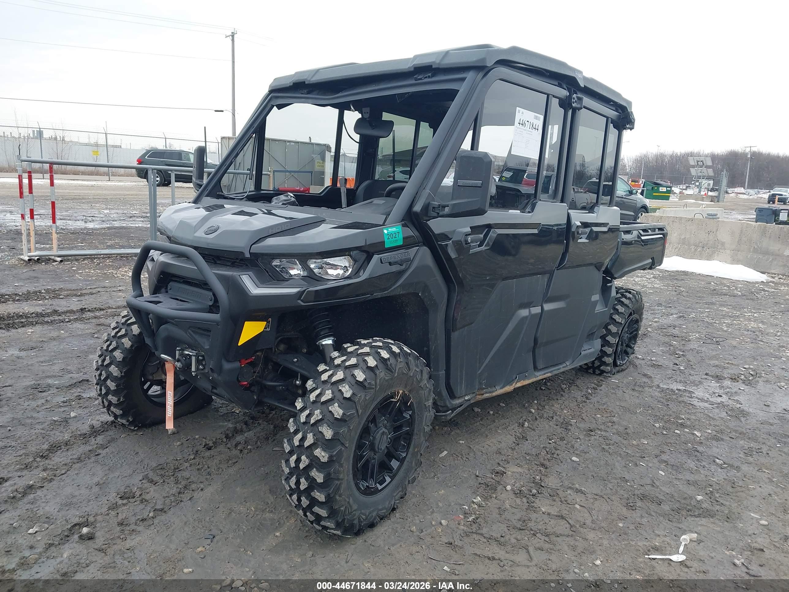 CAN-AM DEFENDER image 2