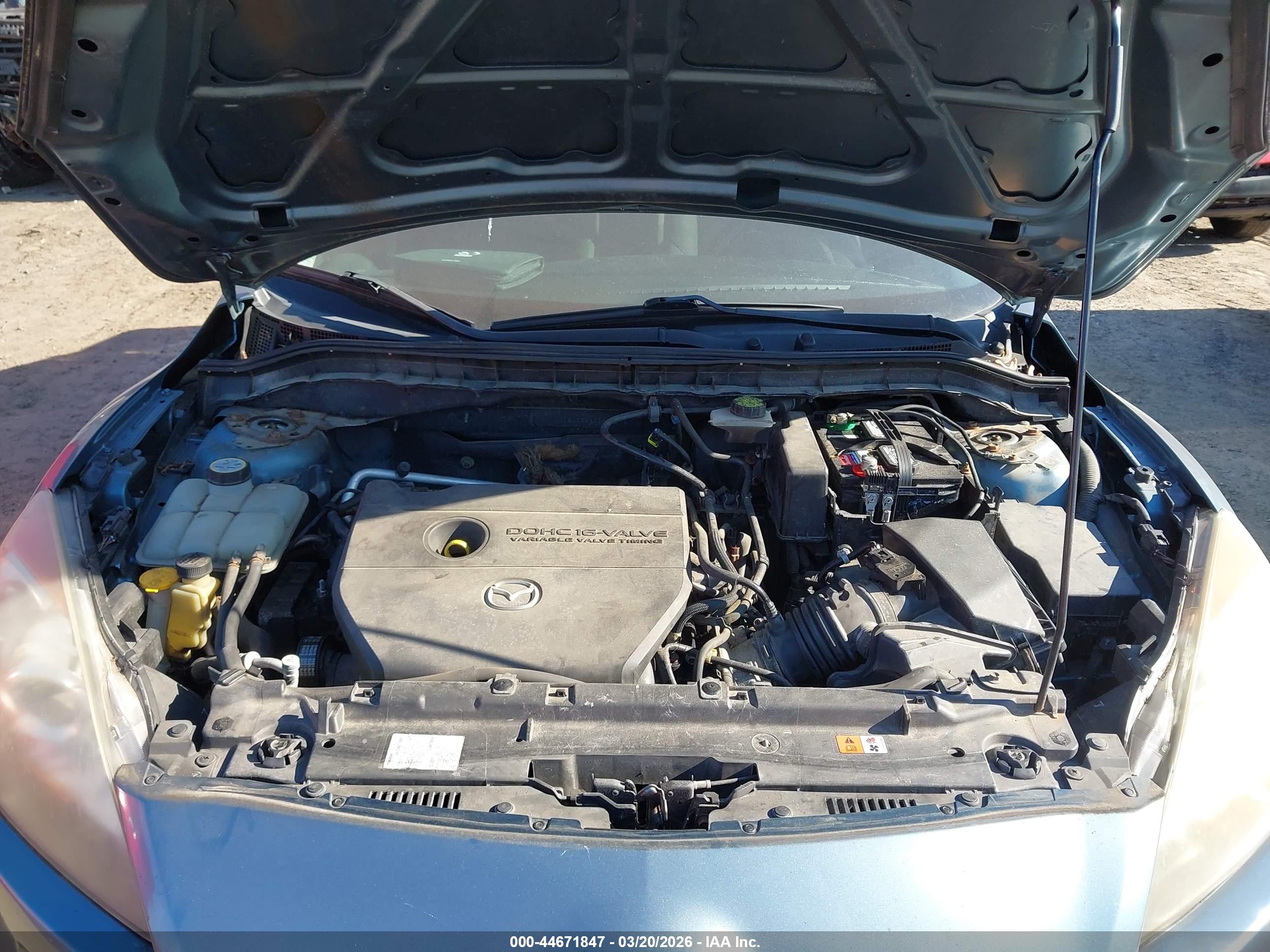 MAZDA MAZDA3 image 10