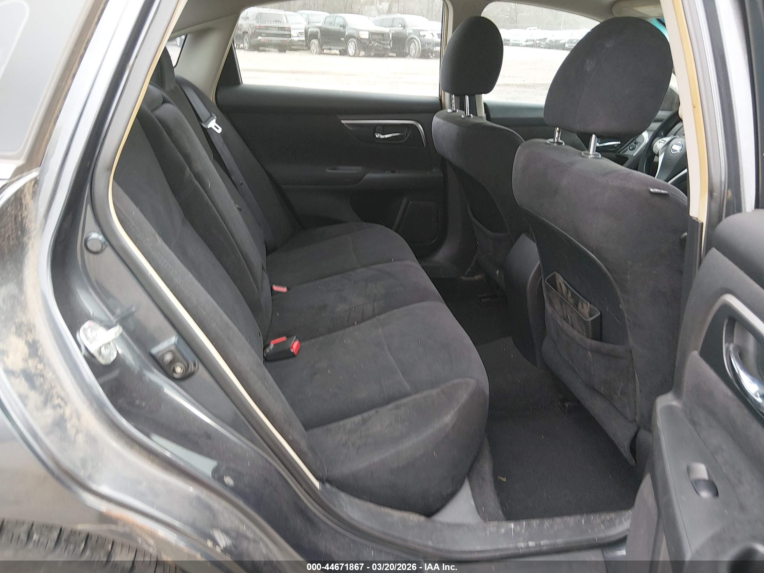 NISSAN ALTIMA image 8