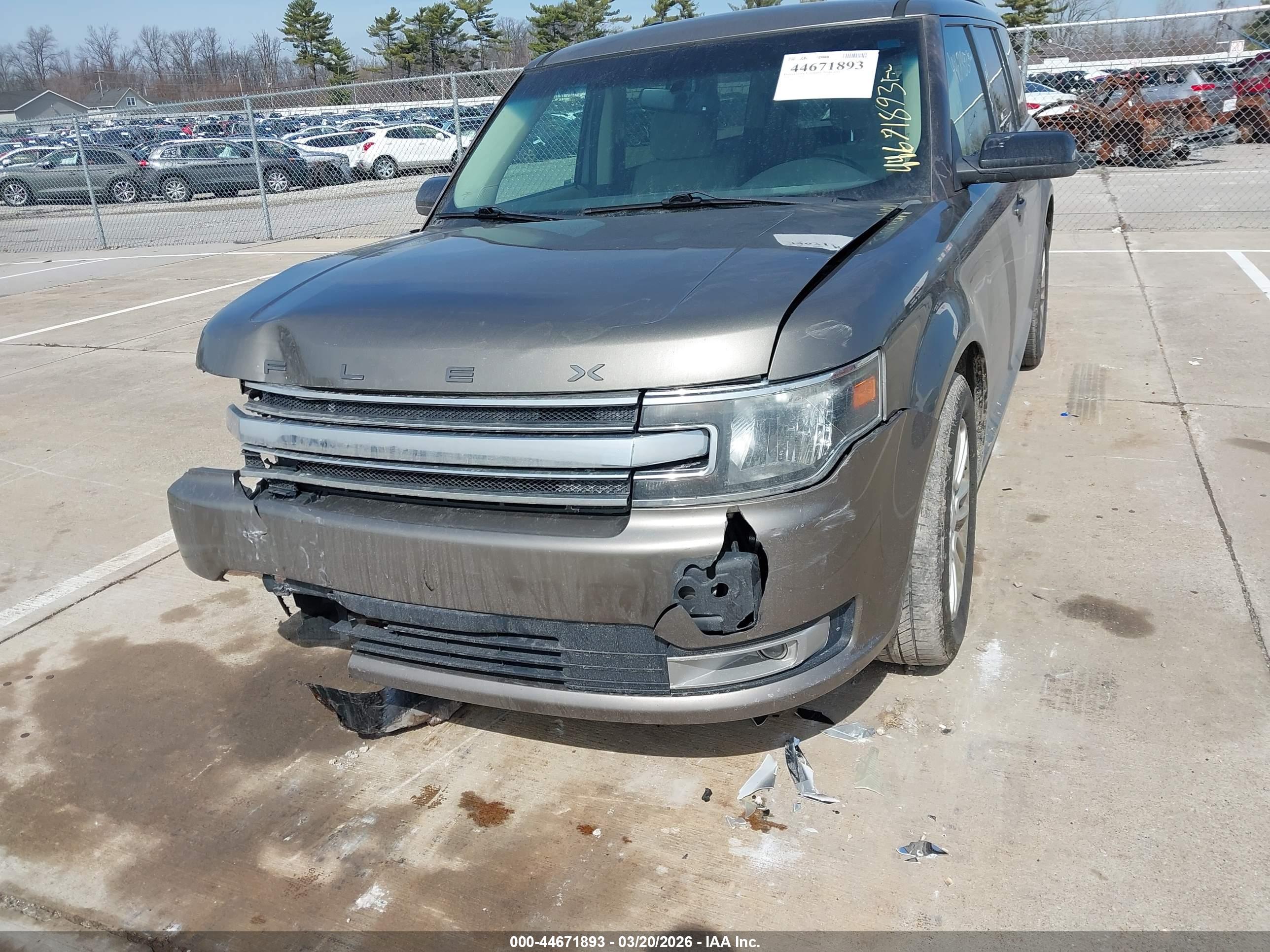 FORD FLEX image 6