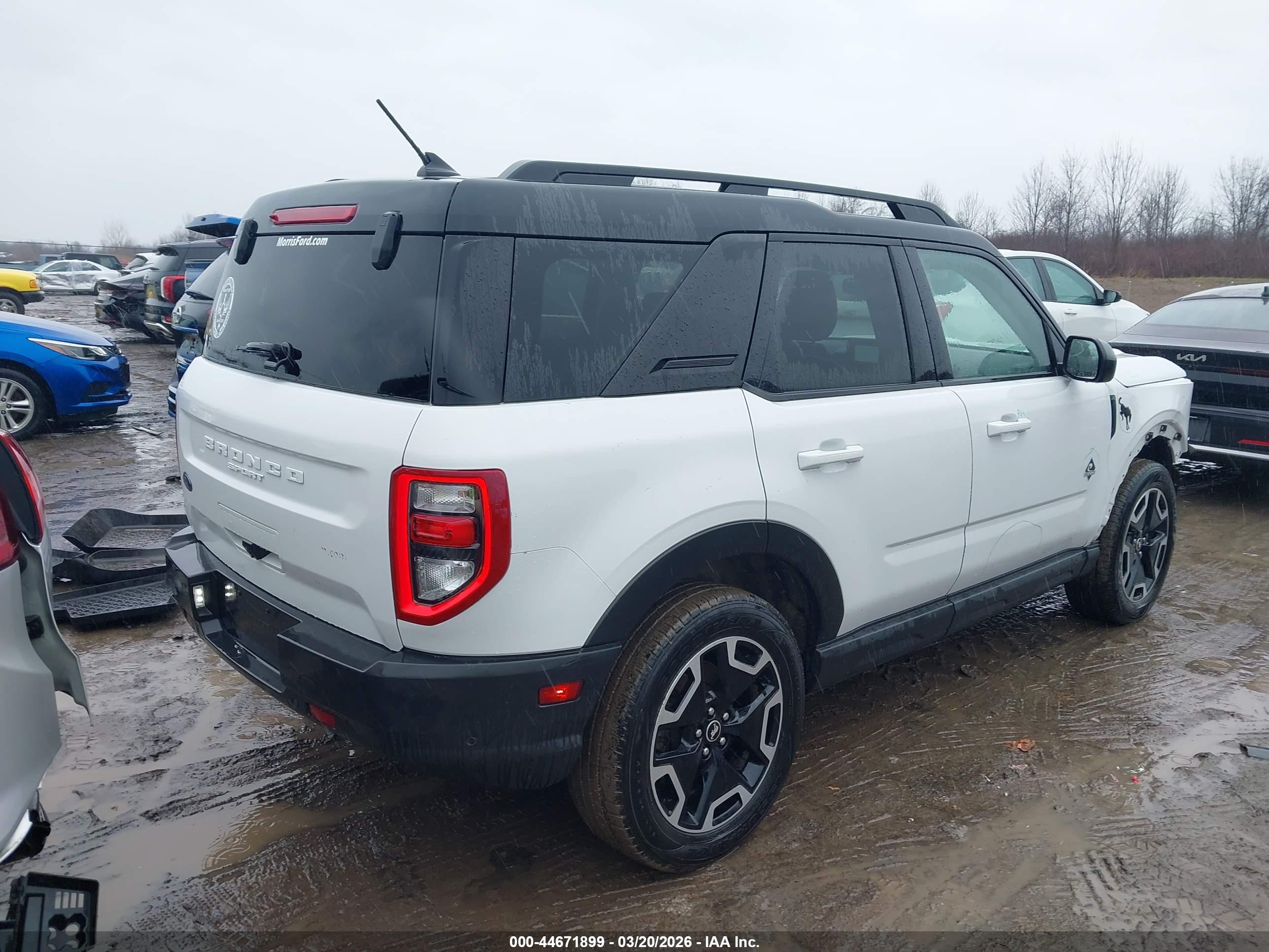 FORD BRONCO image 4