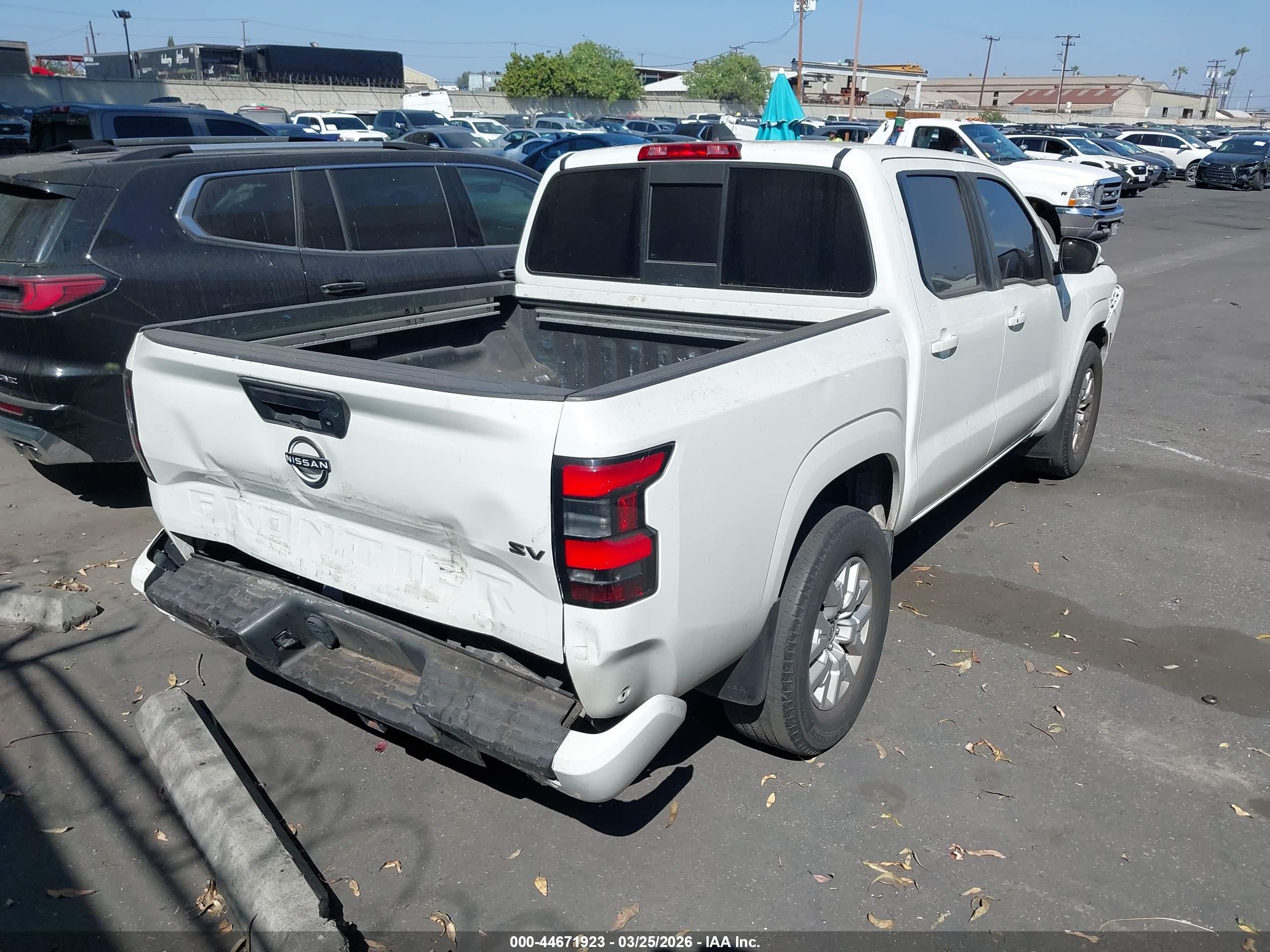 NISSAN FRONTIER image 4