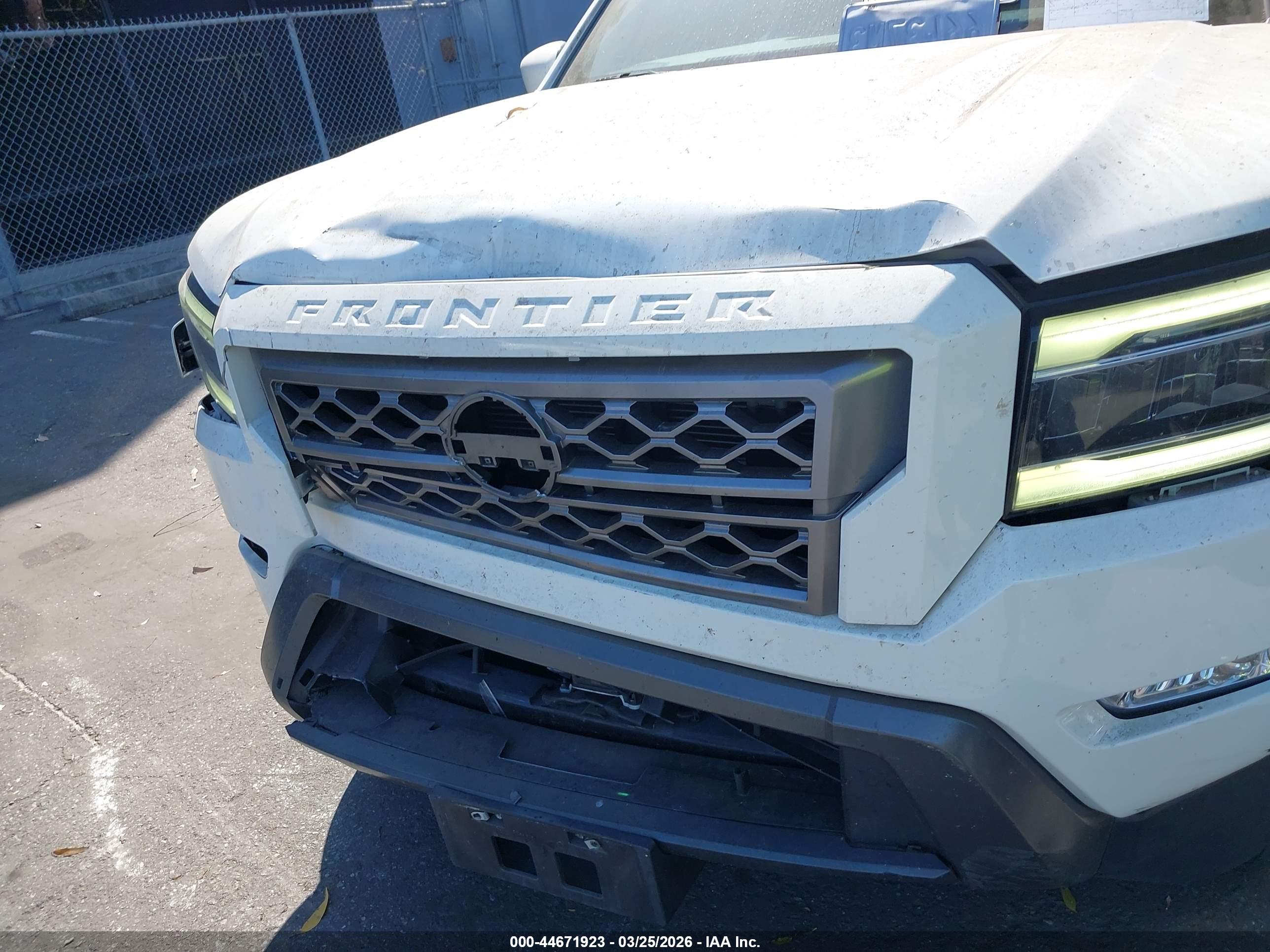 NISSAN FRONTIER image 6