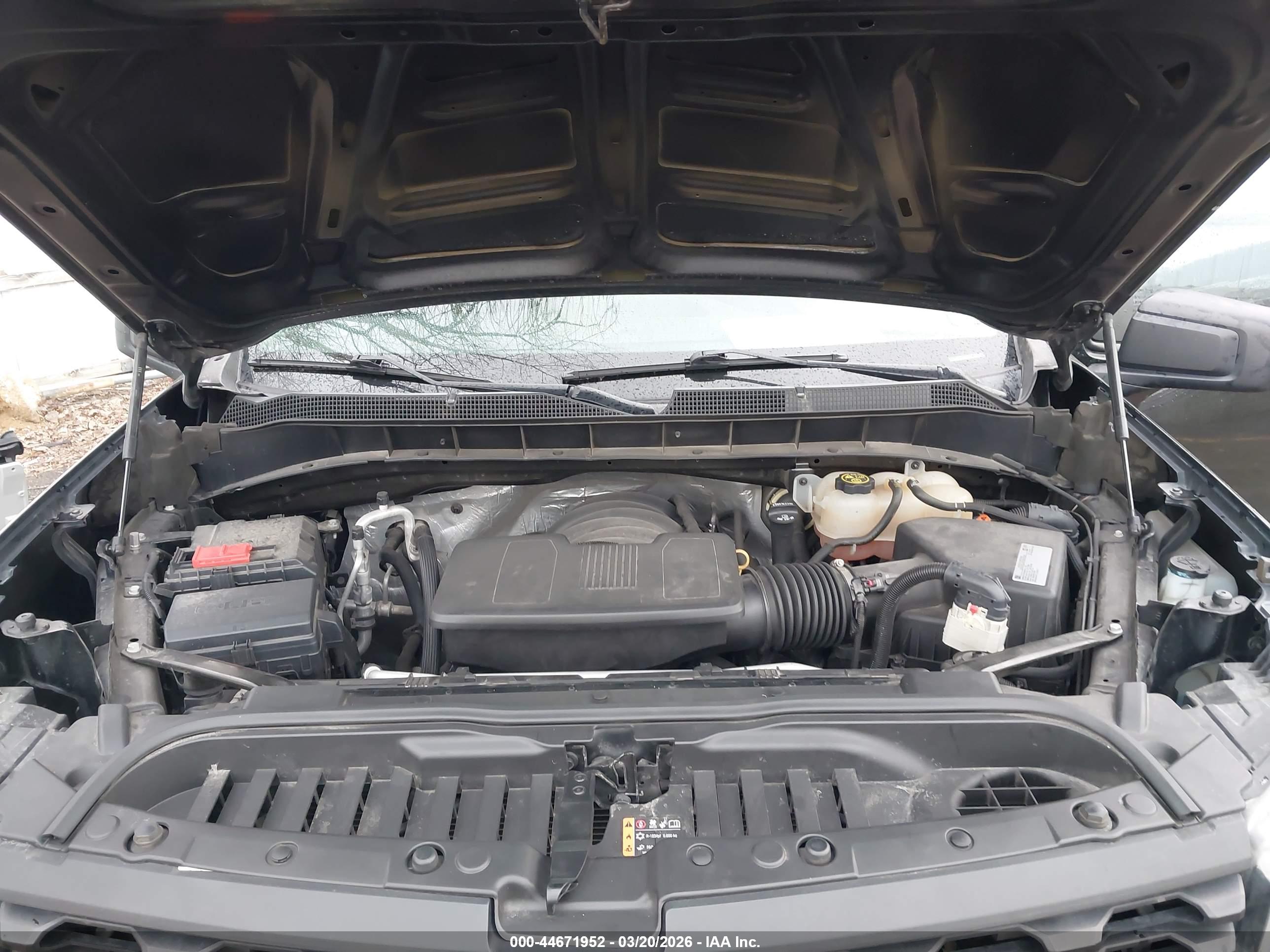 CHEVROLET SILVERADO image 10