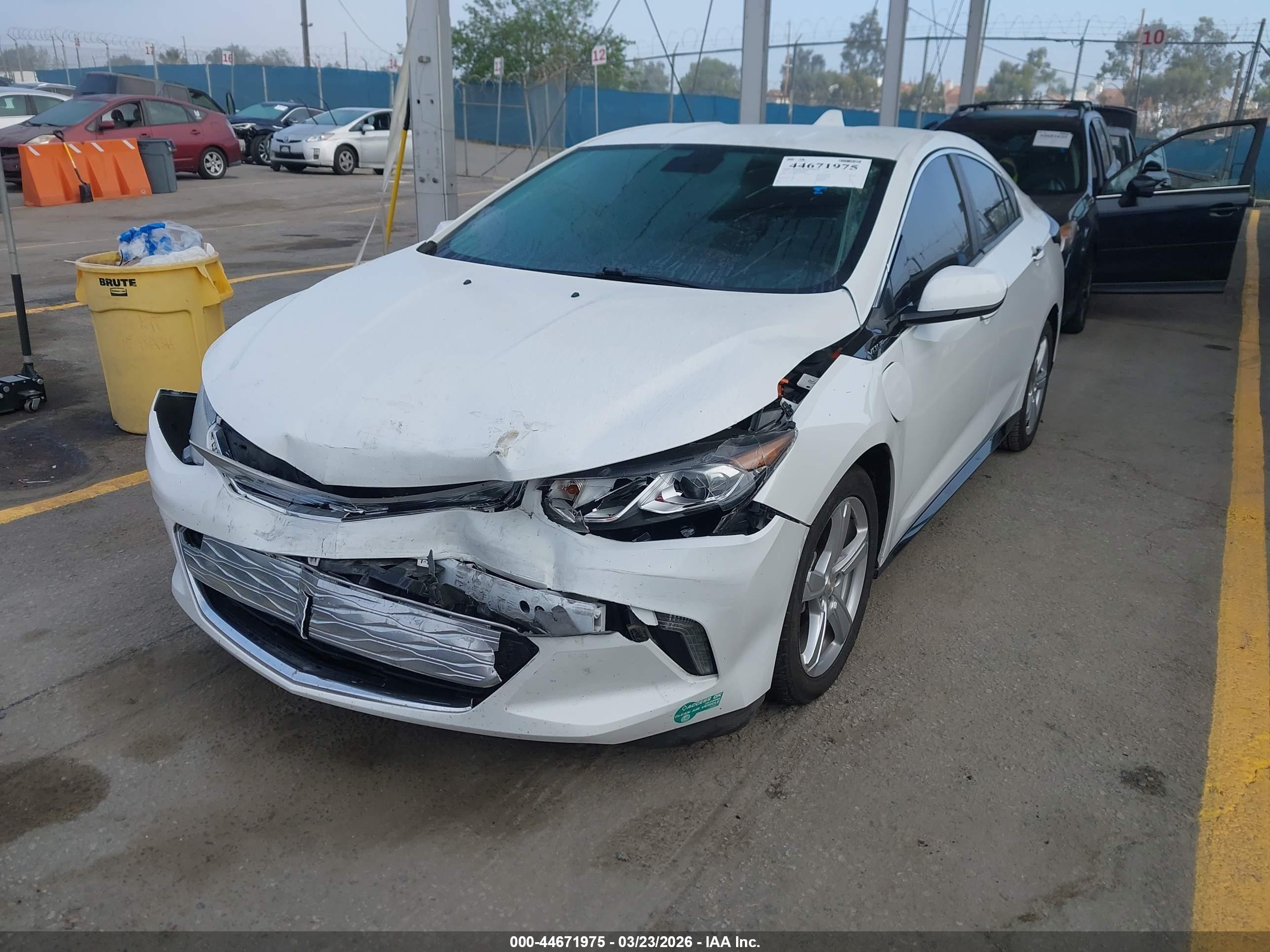CHEVROLET VOLT image 2