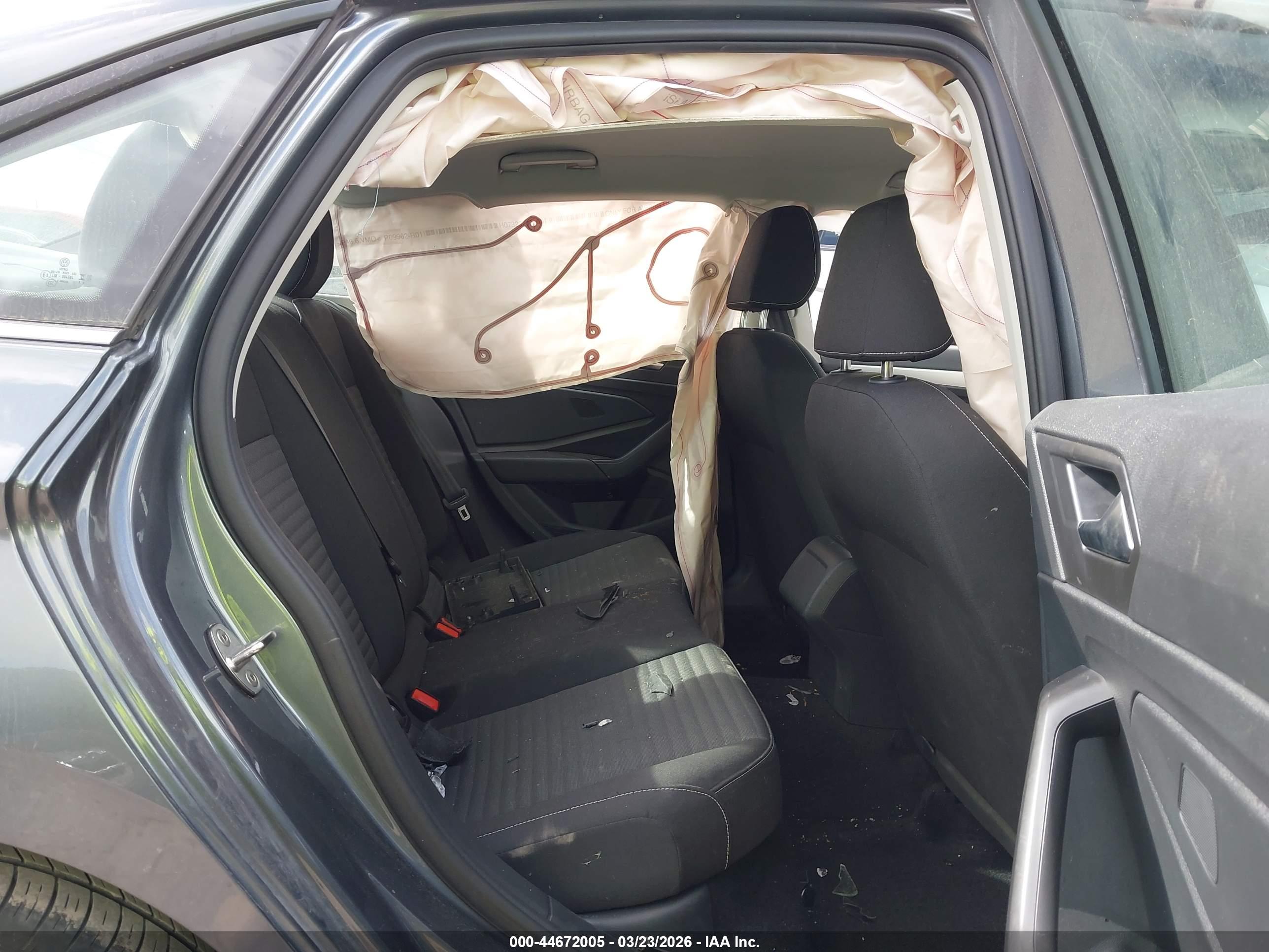 VOLKSWAGEN JETTA image 8
