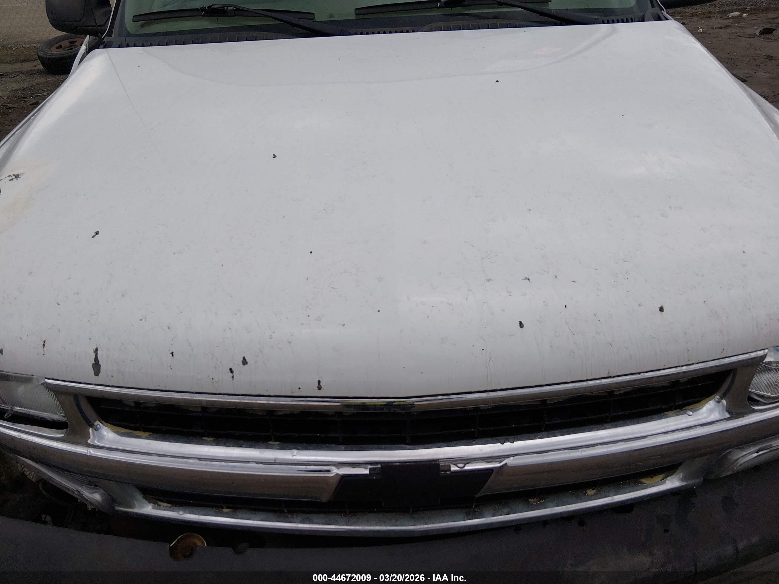 CHEVROLET TAHOE image 10