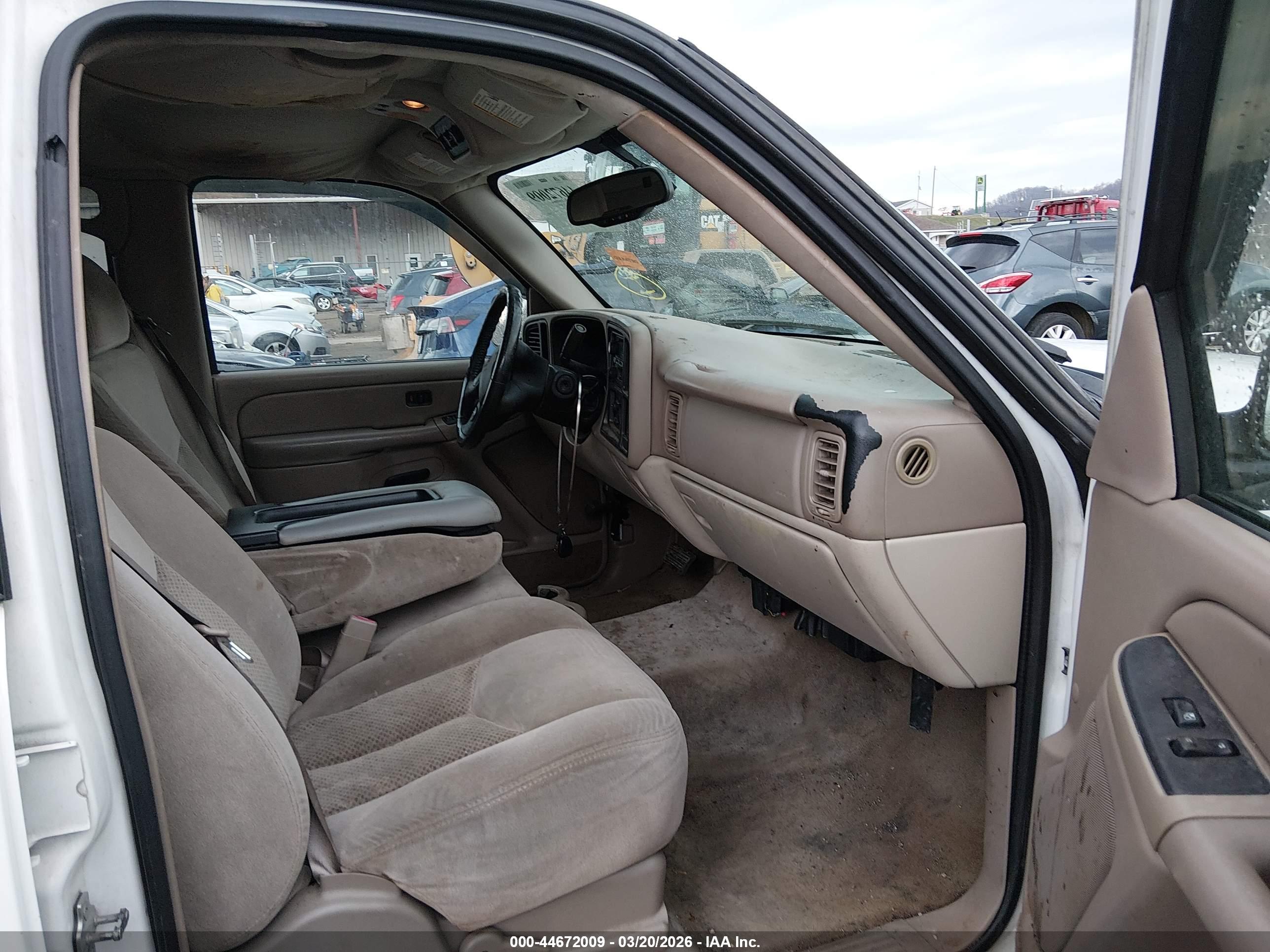 CHEVROLET TAHOE image 5