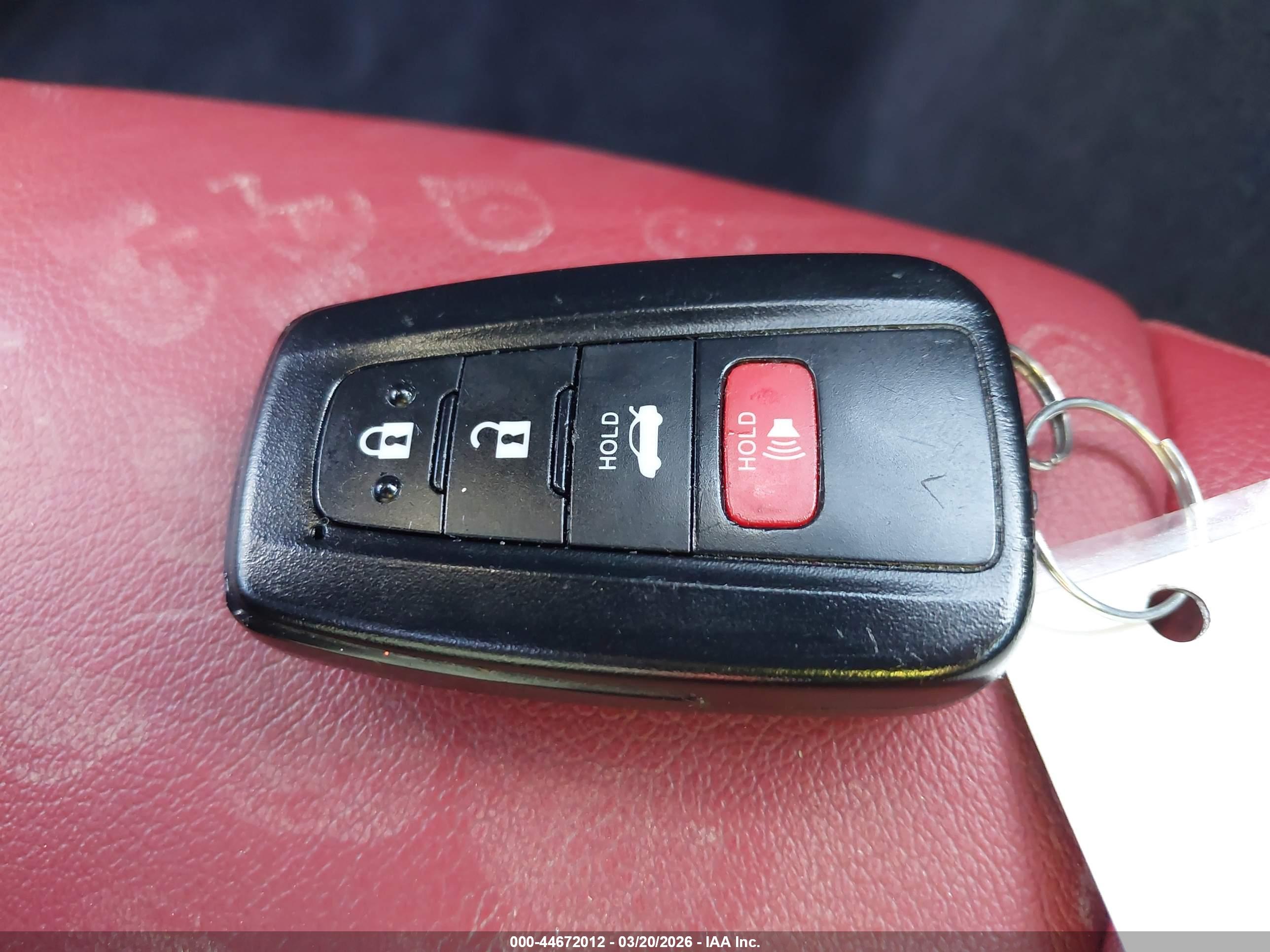 TOYOTA CAMRY image 11