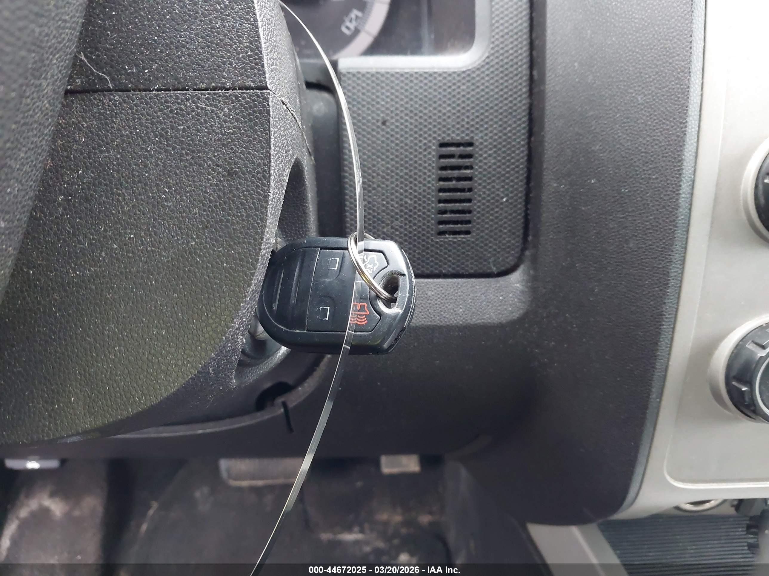 FORD ESCAPE image 11