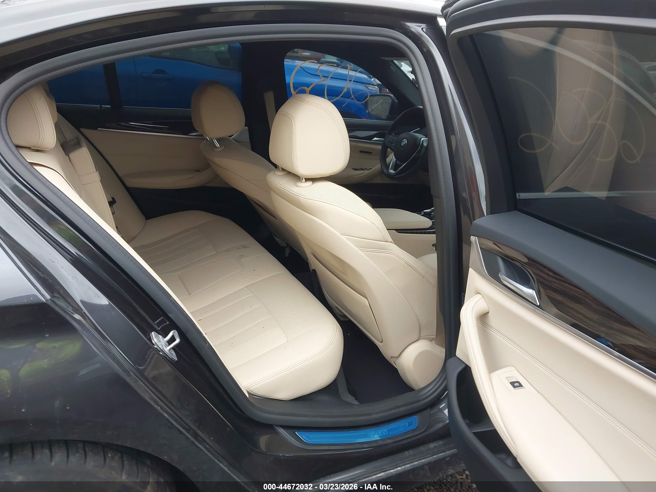 BMW 530I image 8