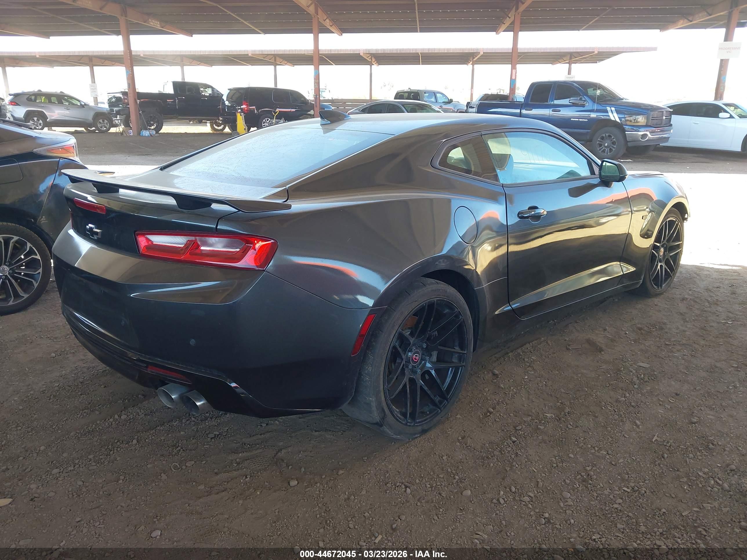 CHEVROLET CAMARO image 4