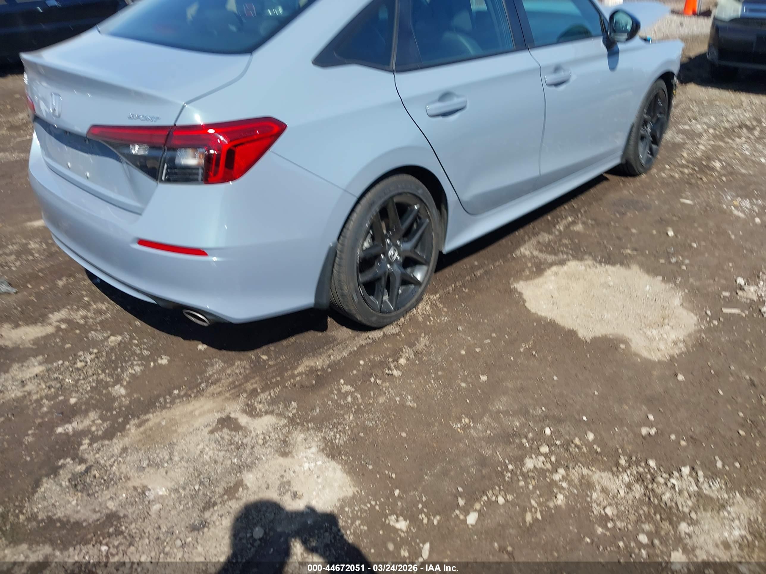 HONDA CIVIC image 4