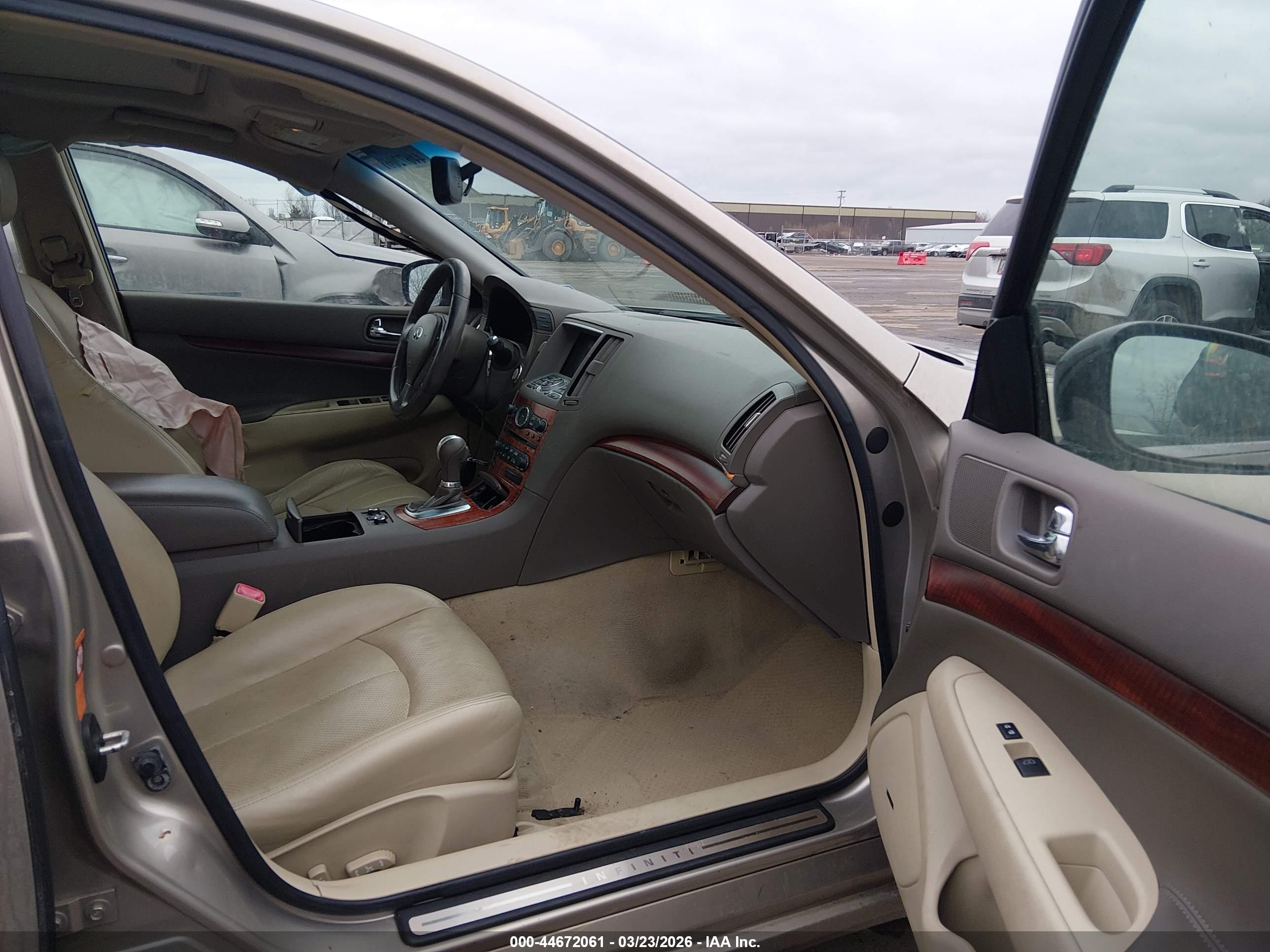 INFINITI G37X image 5