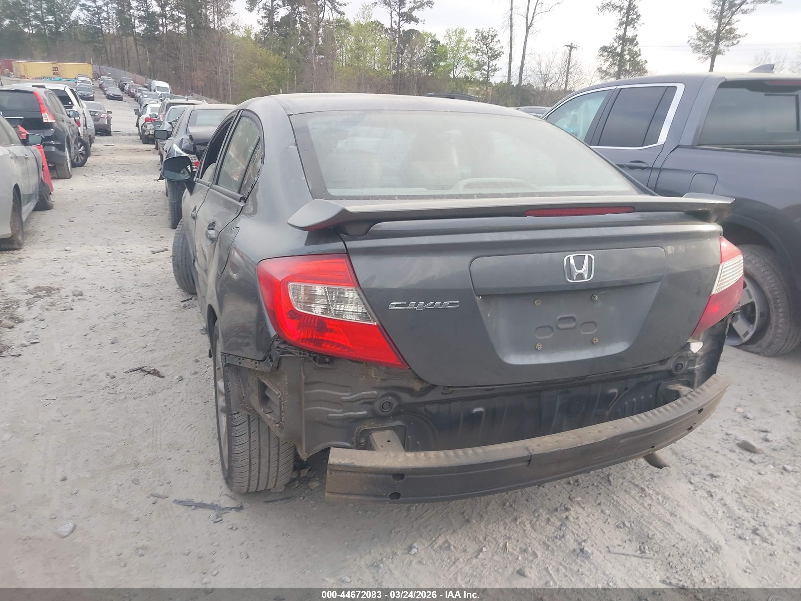 HONDA CIVIC image 3