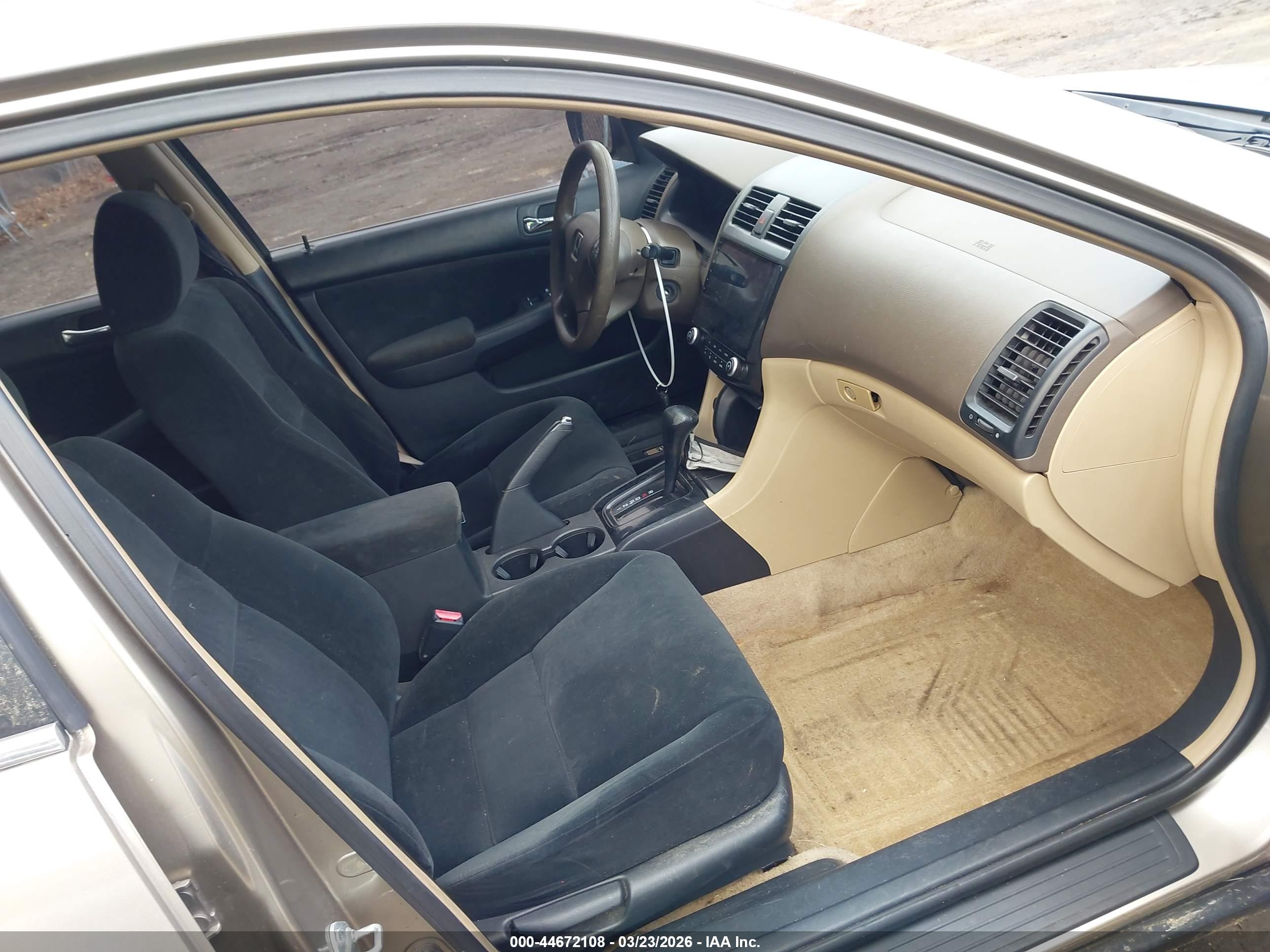 HONDA ACCORD image 5