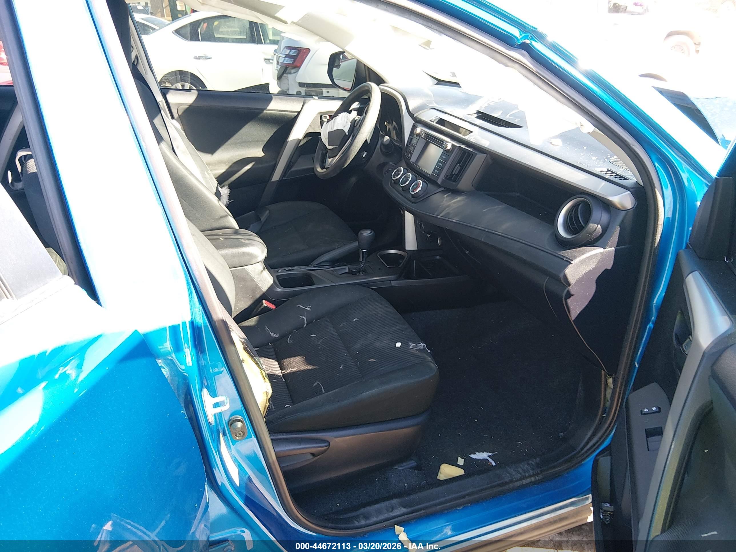 TOYOTA RAV4 image 5