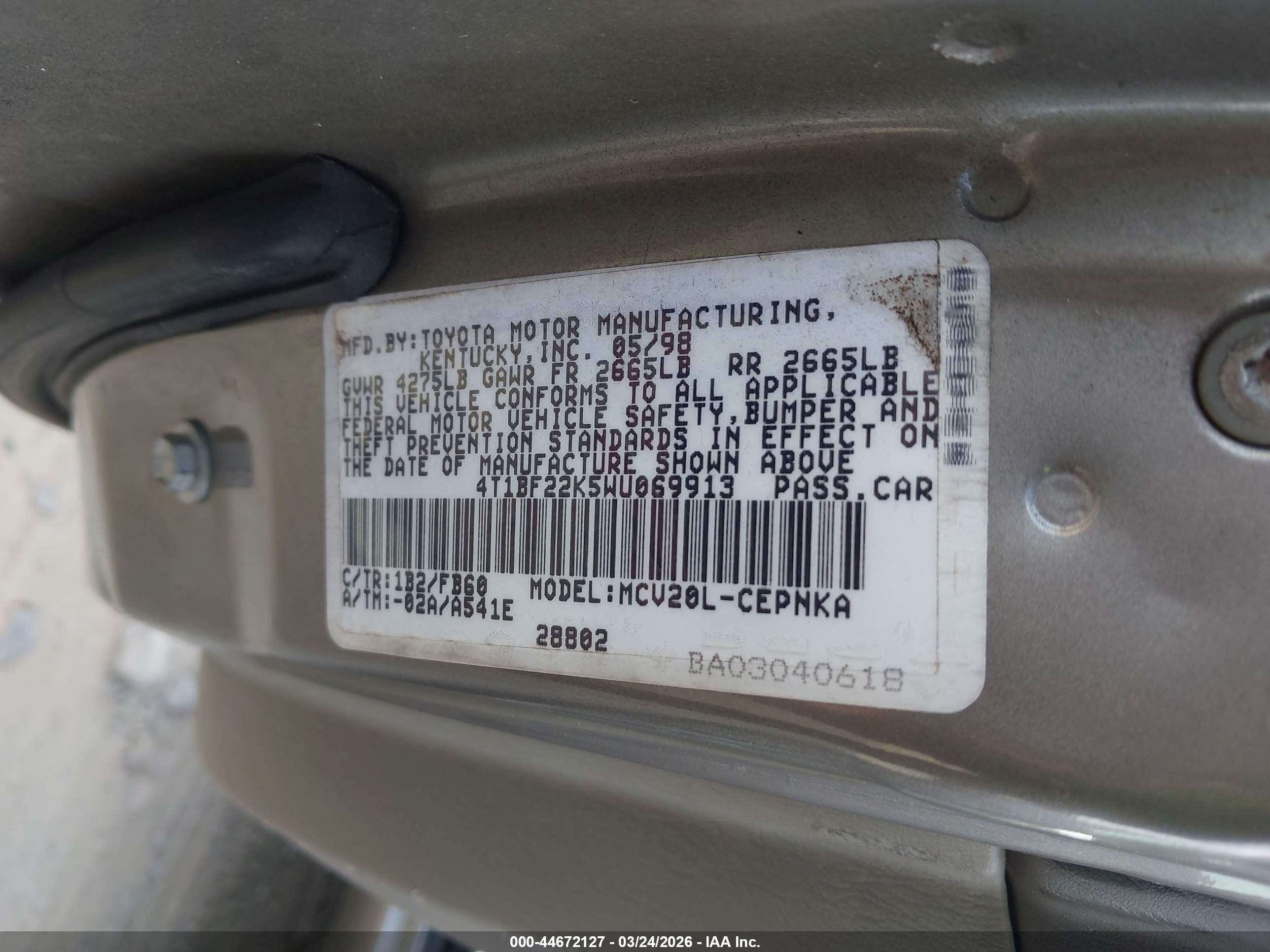 TOYOTA CAMRY image 9