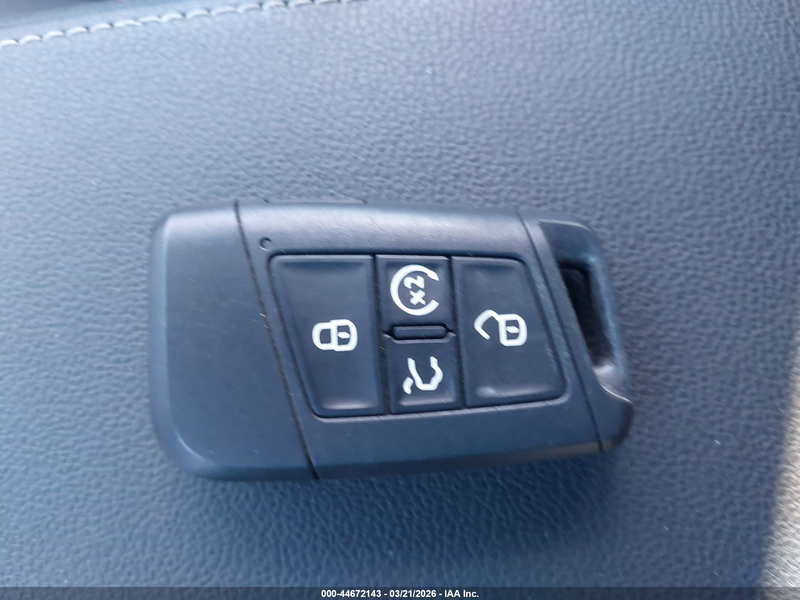 VOLKSWAGEN TIGUAN image 11