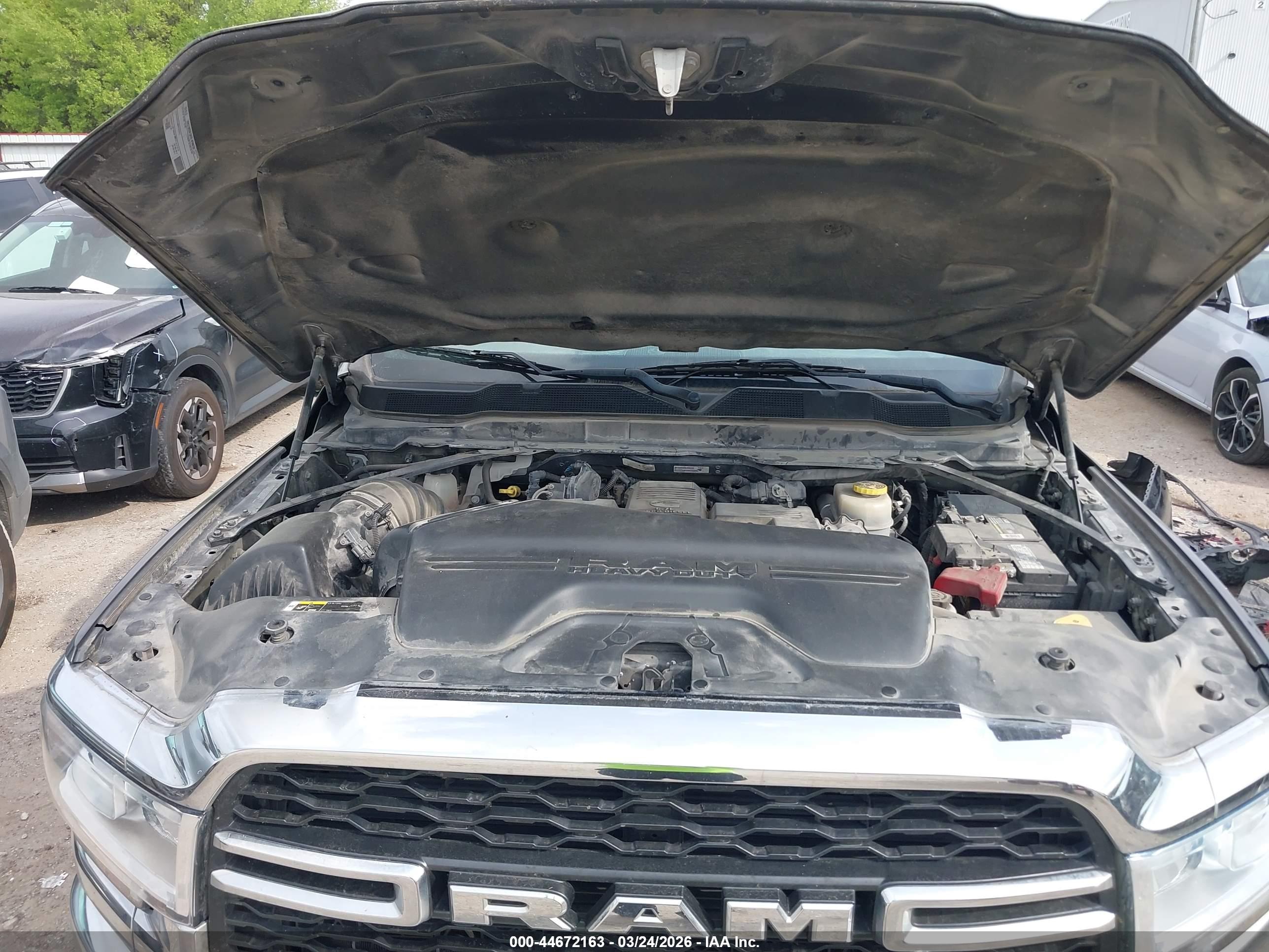 RAM 2500 image 10
