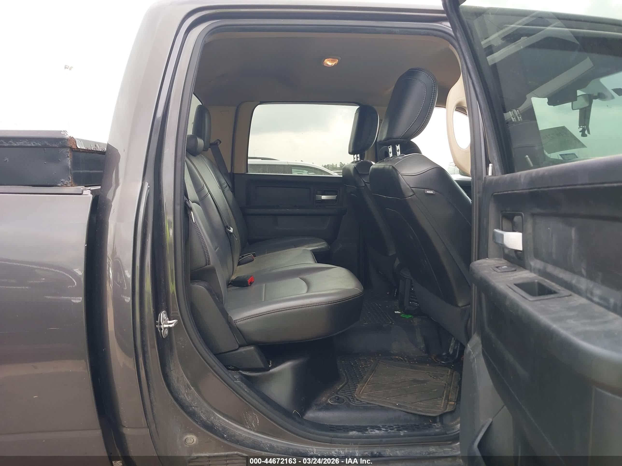 RAM 2500 image 8