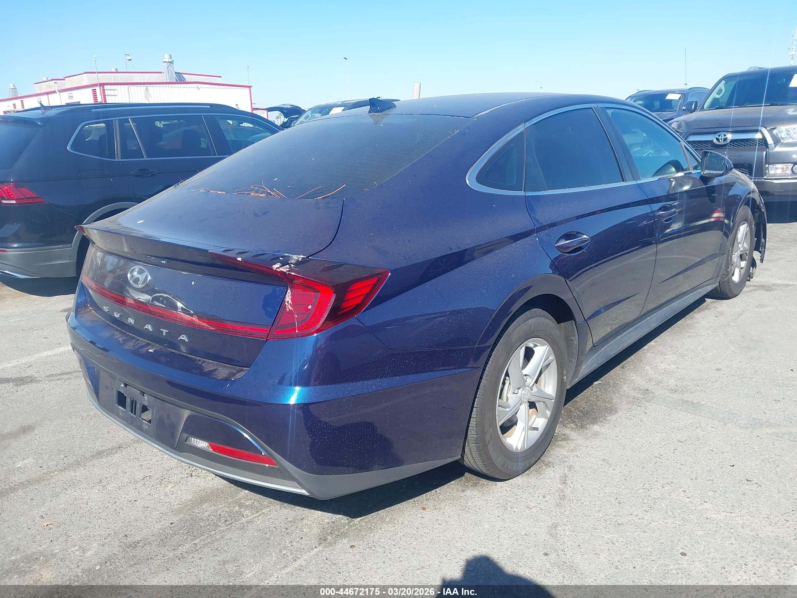HYUNDAI SONATA image 4