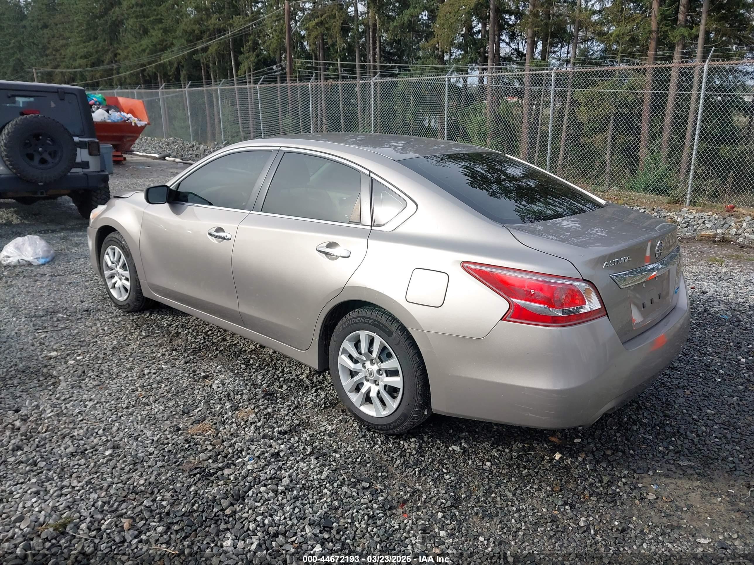NISSAN ALTIMA image 3