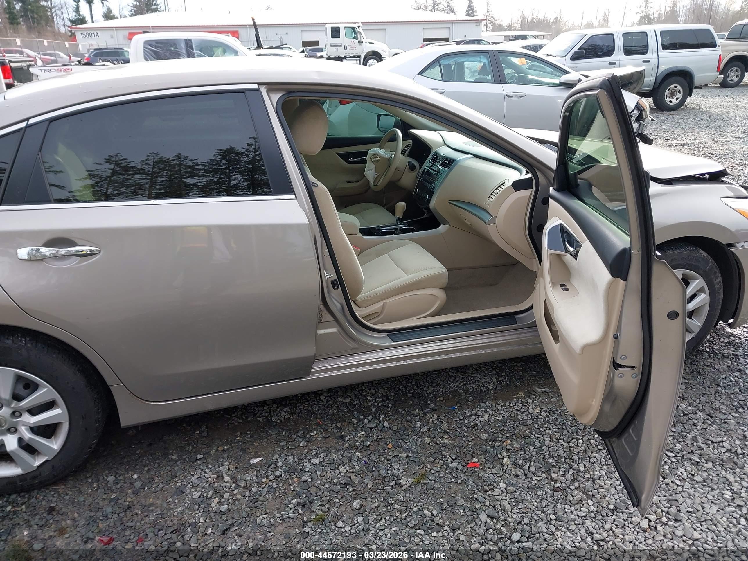 NISSAN ALTIMA image 5