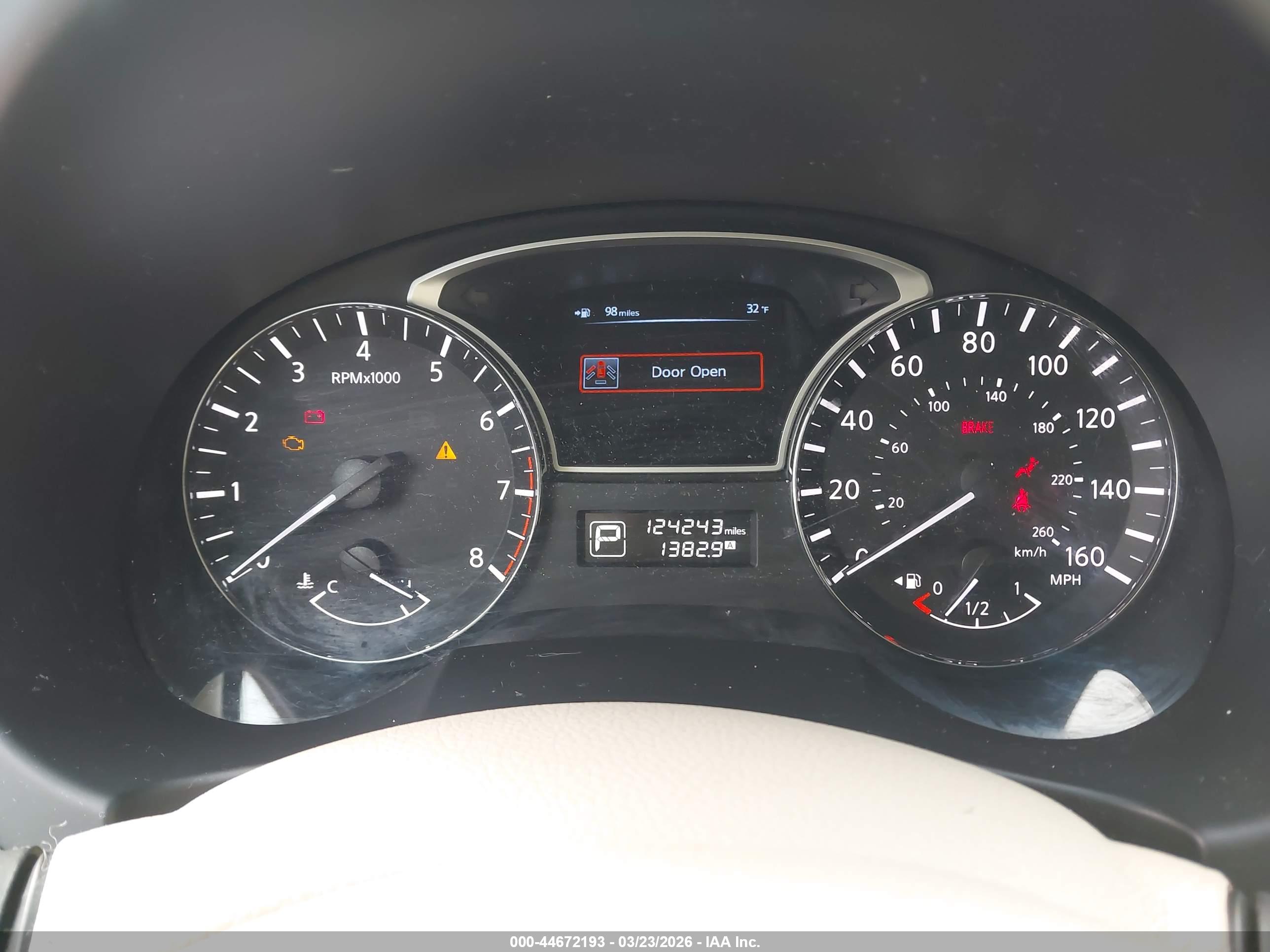 NISSAN ALTIMA image 7